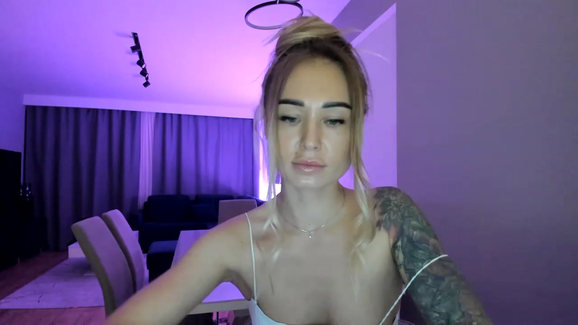 Gallery image thumbnail from AAA_Yas's myfreecams stream on, 03/16/2023, 19:05 image 18 of 20