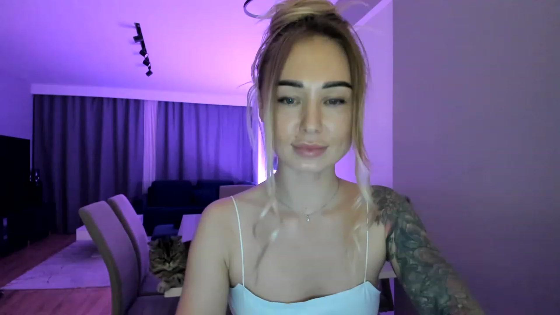 Gallery image thumbnail from AAA_Yas's myfreecams stream on, 03/16/2023, 19:05 image 4 of 20