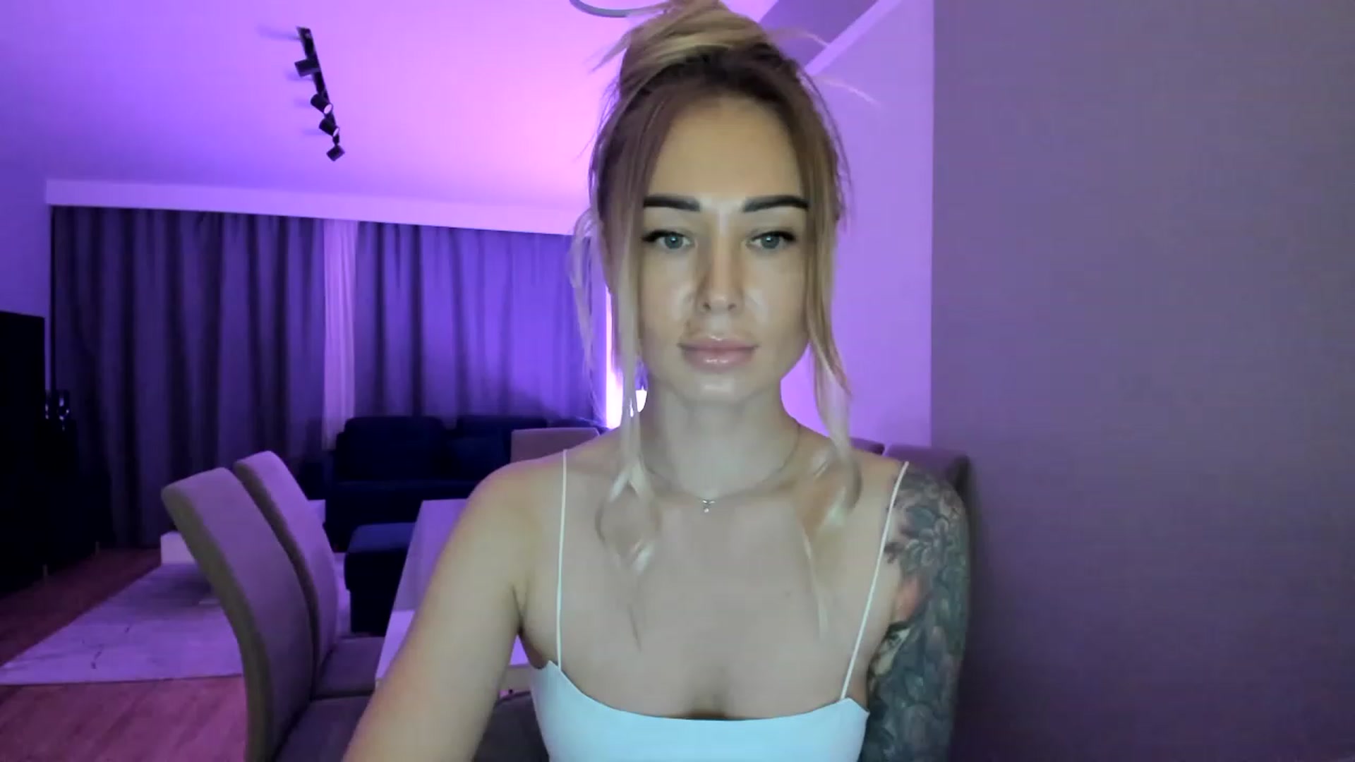 Gallery image thumbnail from AAA_Yas's myfreecams stream on, 03/16/2023, 19:56 image 5 of 20