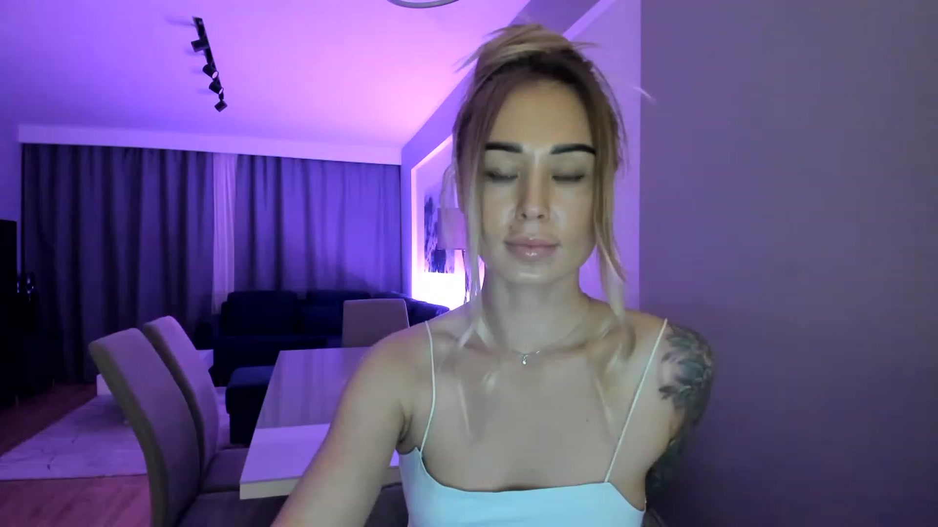 Gallery image thumbnail from AAA_Yas's myfreecams stream on, 03/16/2023, 19:56 image 8 of 20