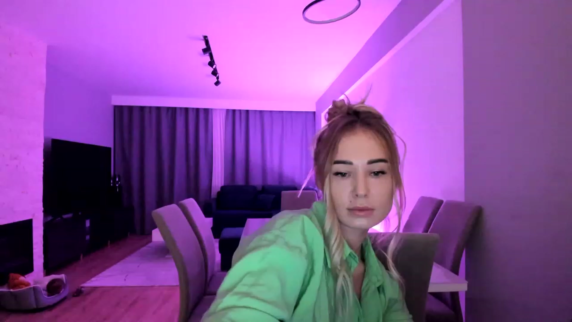 Gallery image thumbnail from AAA_Yas's myfreecams stream on, 03/17/2023, 22:33 image 7 of 20