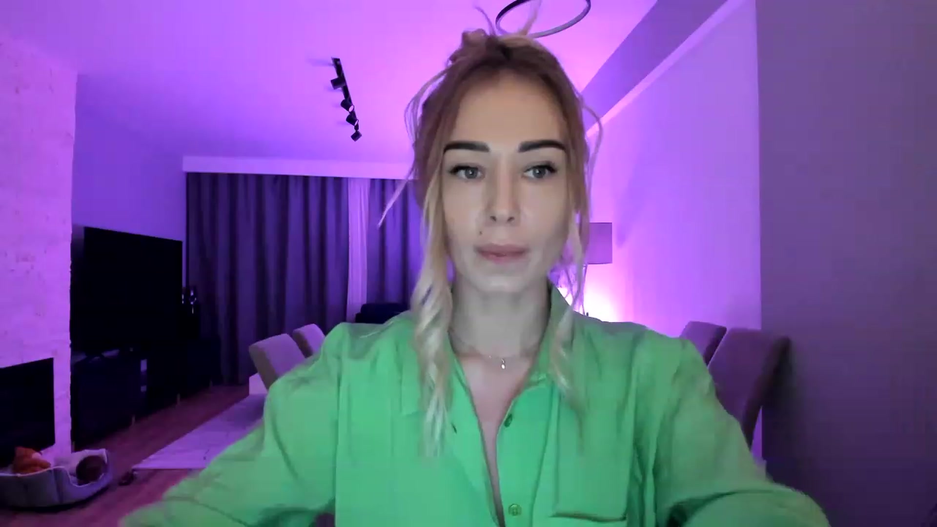 Gallery image thumbnail from AAA_Yas's myfreecams stream on, 03/17/2023, 22:33 image 6 of 20