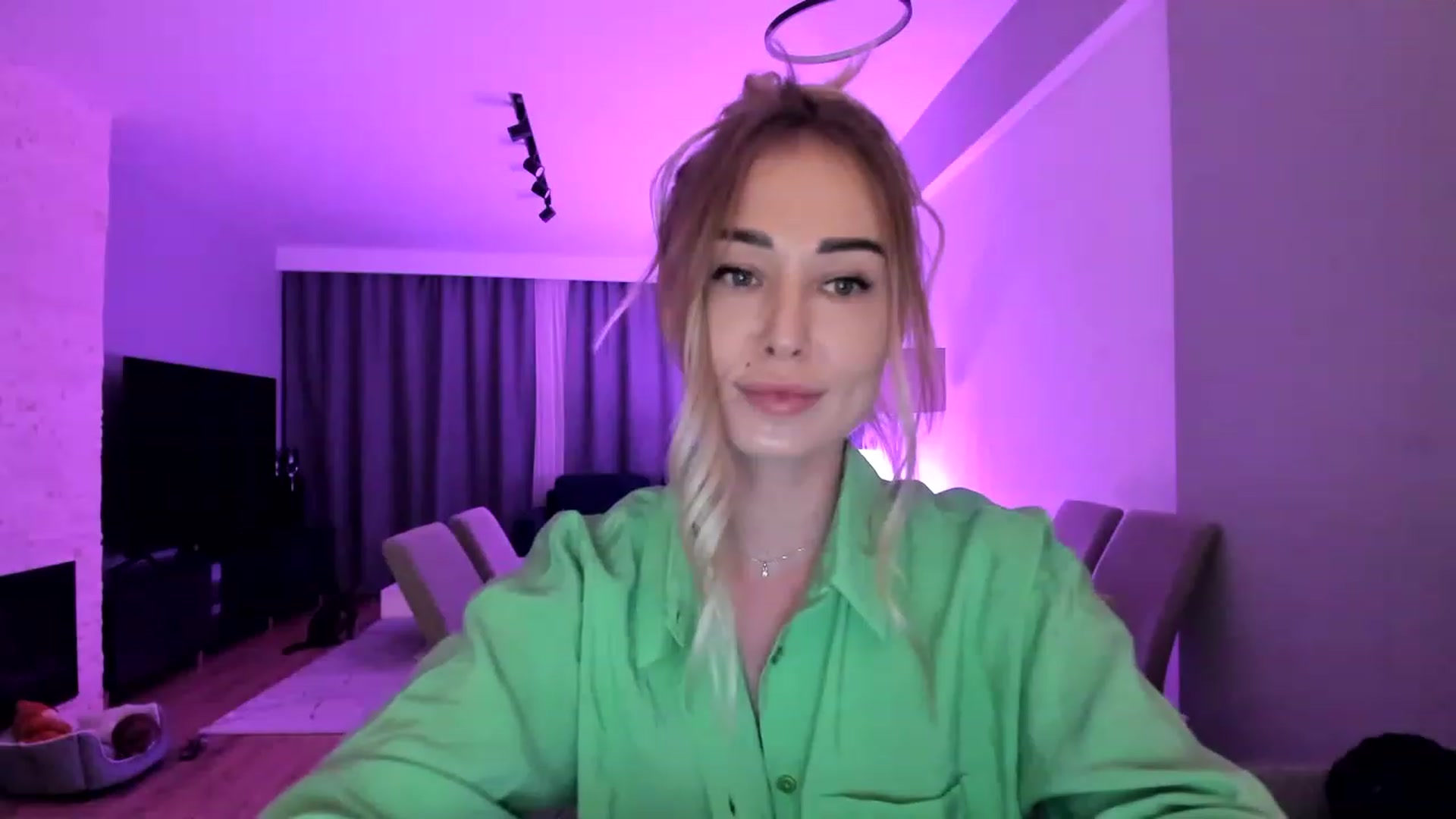 Gallery image thumbnail from AAA_Yas's myfreecams stream on, 03/17/2023, 22:33 image 15 of 20
