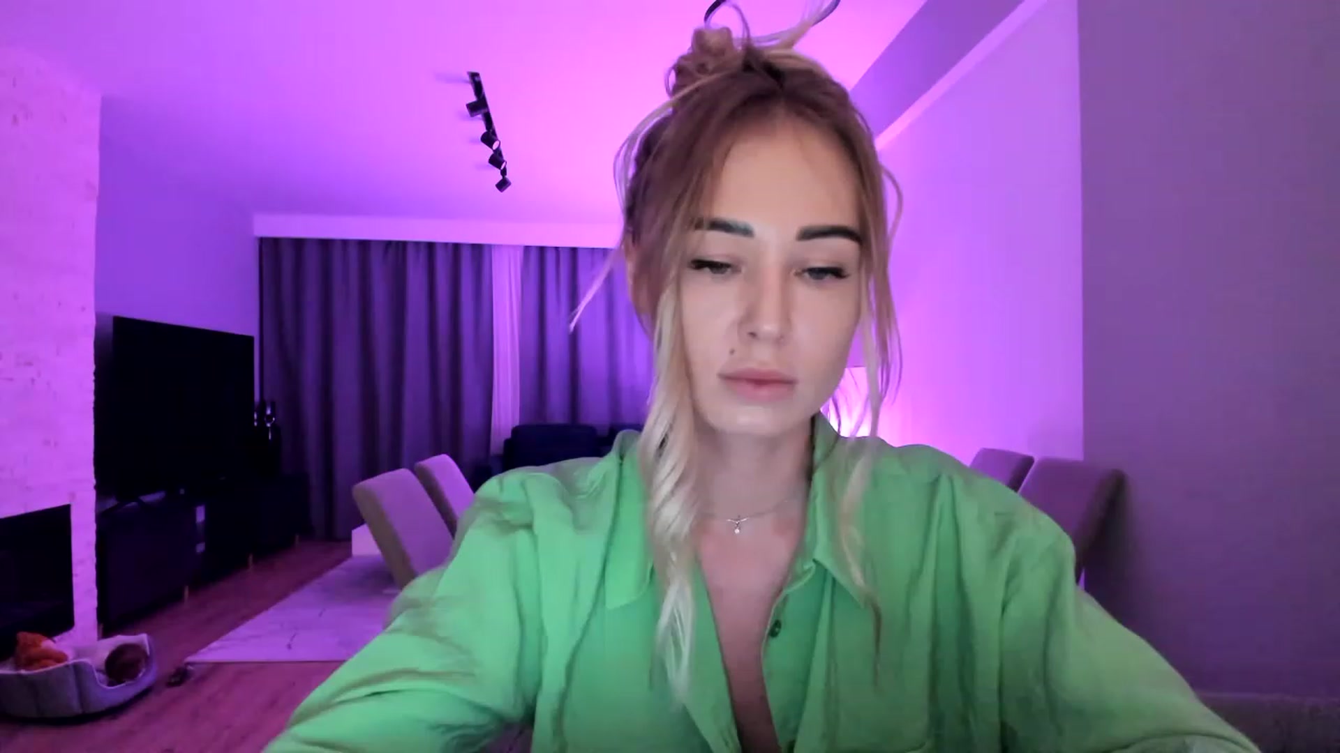 Gallery image thumbnail from AAA_Yas's myfreecams stream on, 03/17/2023, 22:33 image 18 of 20