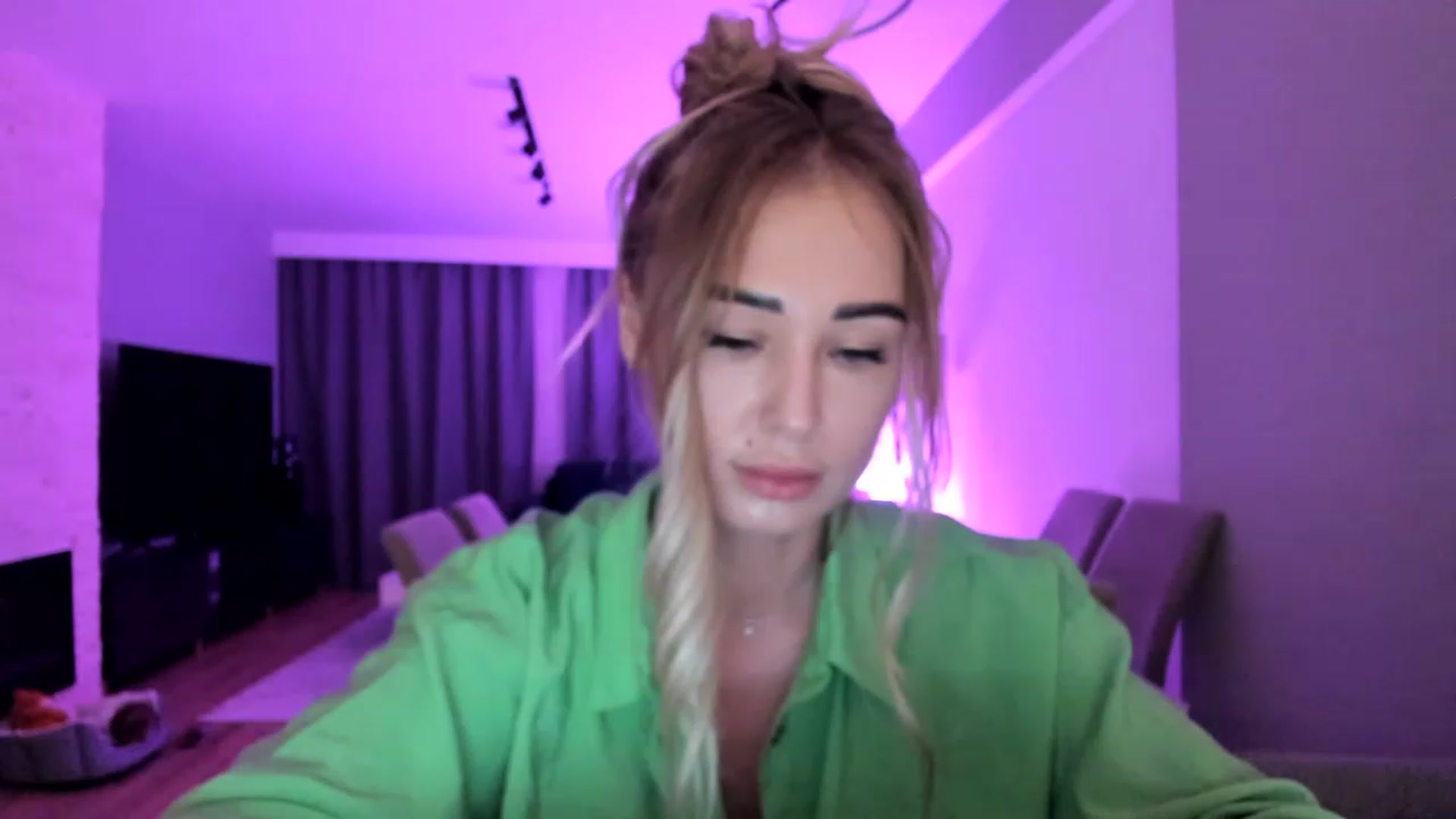 Gallery image thumbnail from AAA_Yas's myfreecams stream on, 03/17/2023, 23:28 image 2 of 20