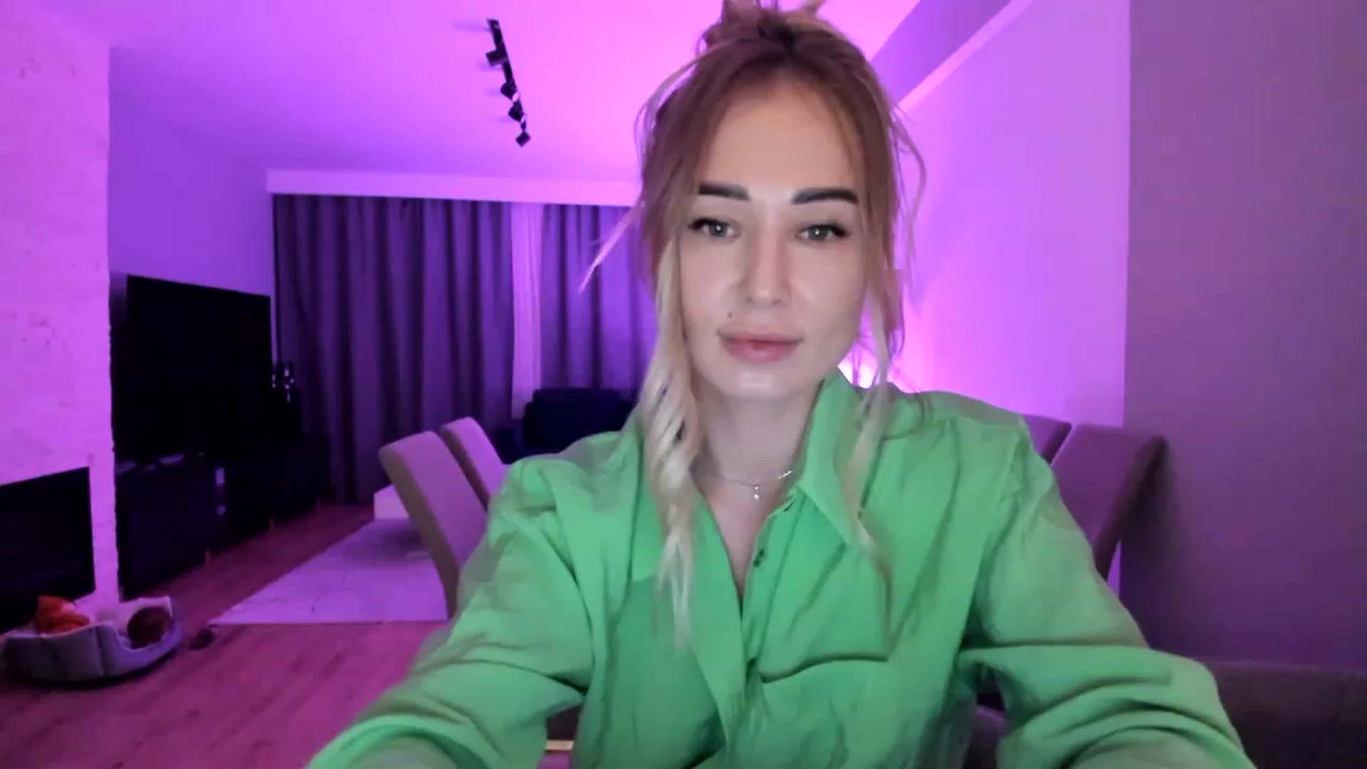 Gallery image thumbnail from AAA_Yas's myfreecams stream on, 03/17/2023, 23:51 image 9 of 20