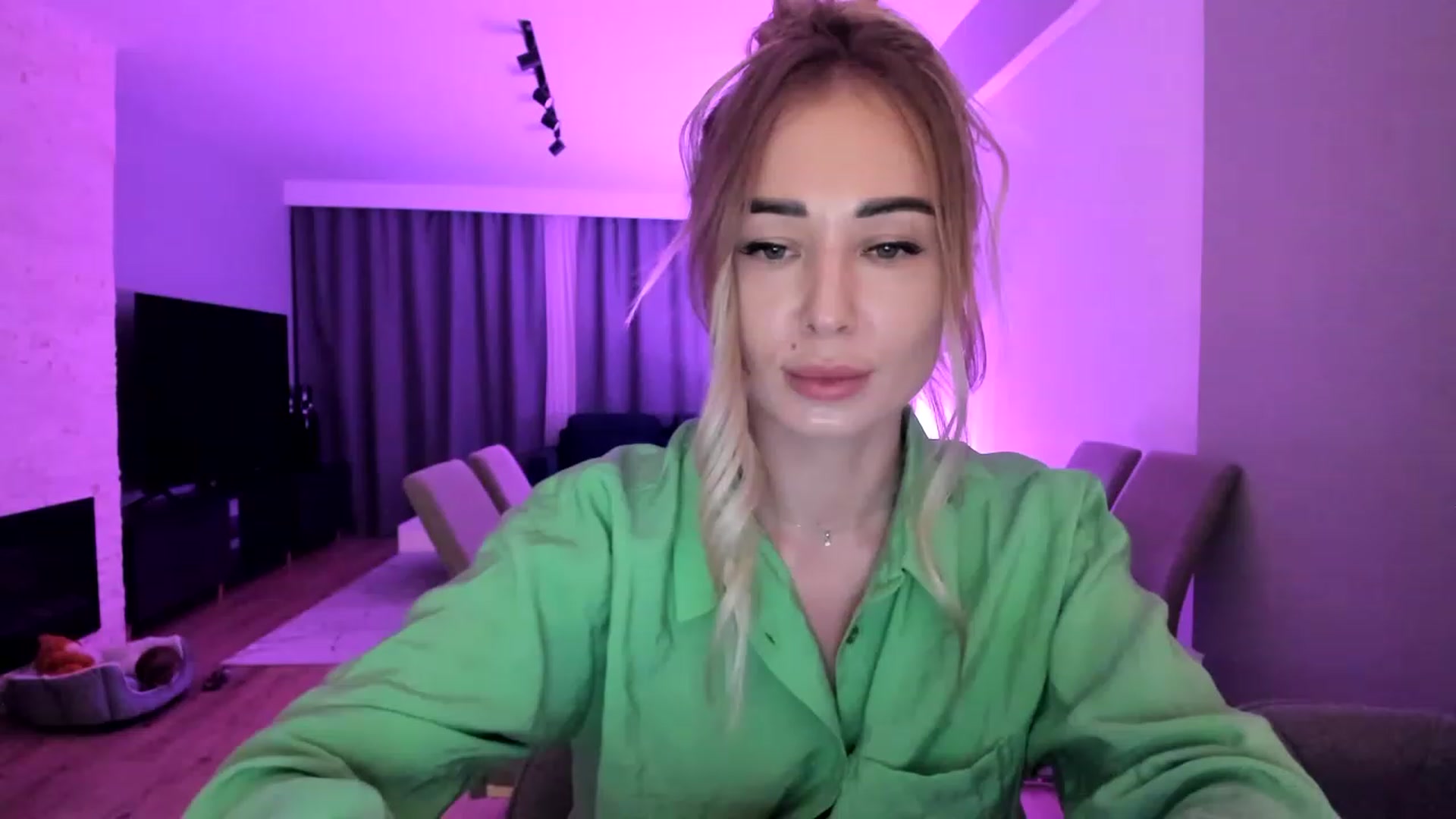 Gallery image thumbnail from AAA_Yas's myfreecams stream on, 03/17/2023, 23:51 image 5 of 20