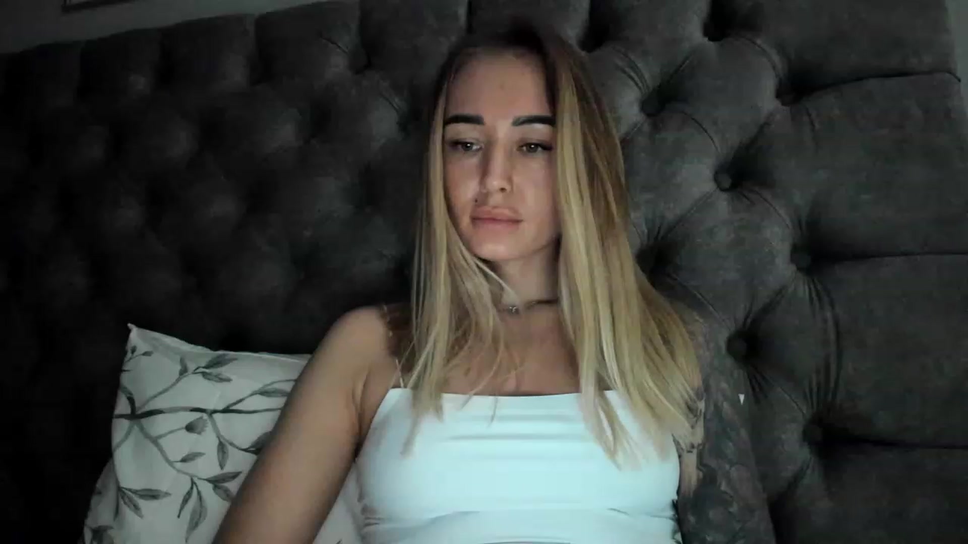 Gallery image thumbnail from AAA_Yas's myfreecams stream on, 03/19/2023, 15:47 image 15 of 20