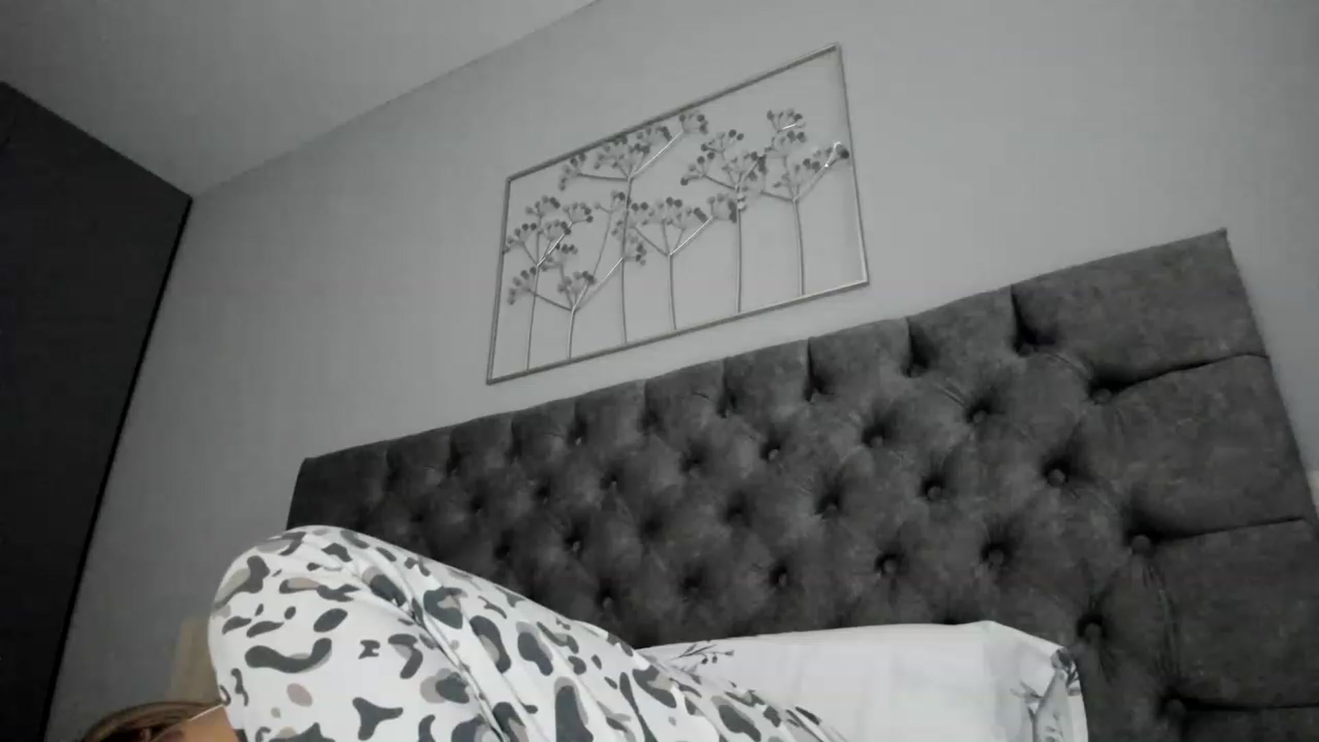 Gallery image thumbnail from AAA_Yas's myfreecams stream on, 03/19/2023, 15:47 image 20 of 20