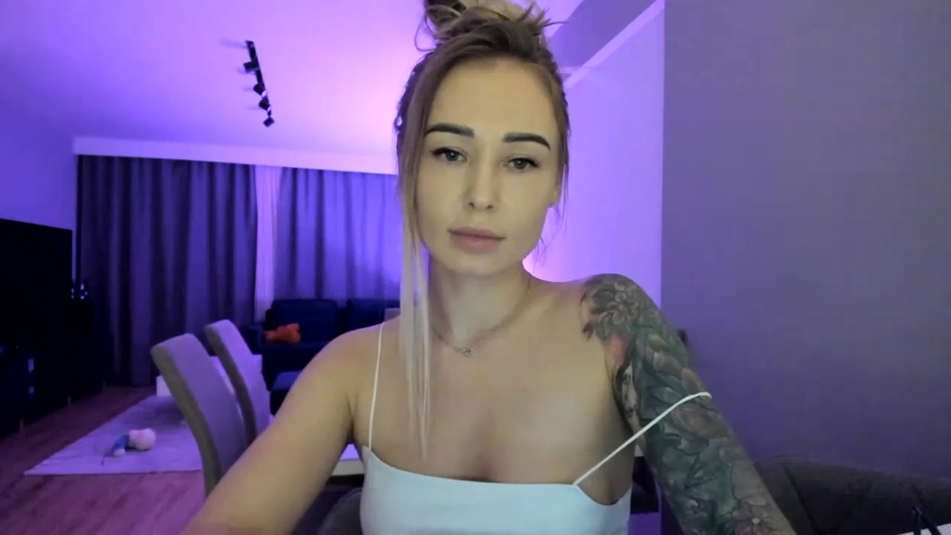 Gallery image thumbnail from AAA_Yas's myfreecams stream on, 03/20/2023, 22:53 image 2 of 20