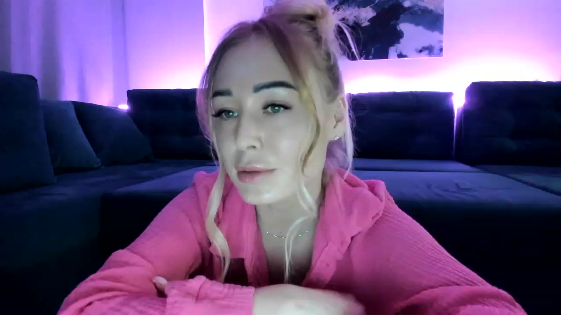 Gallery image thumbnail from AAA_Yas's myfreecams stream on, 03/22/2023, 20:38 image 5 of 20