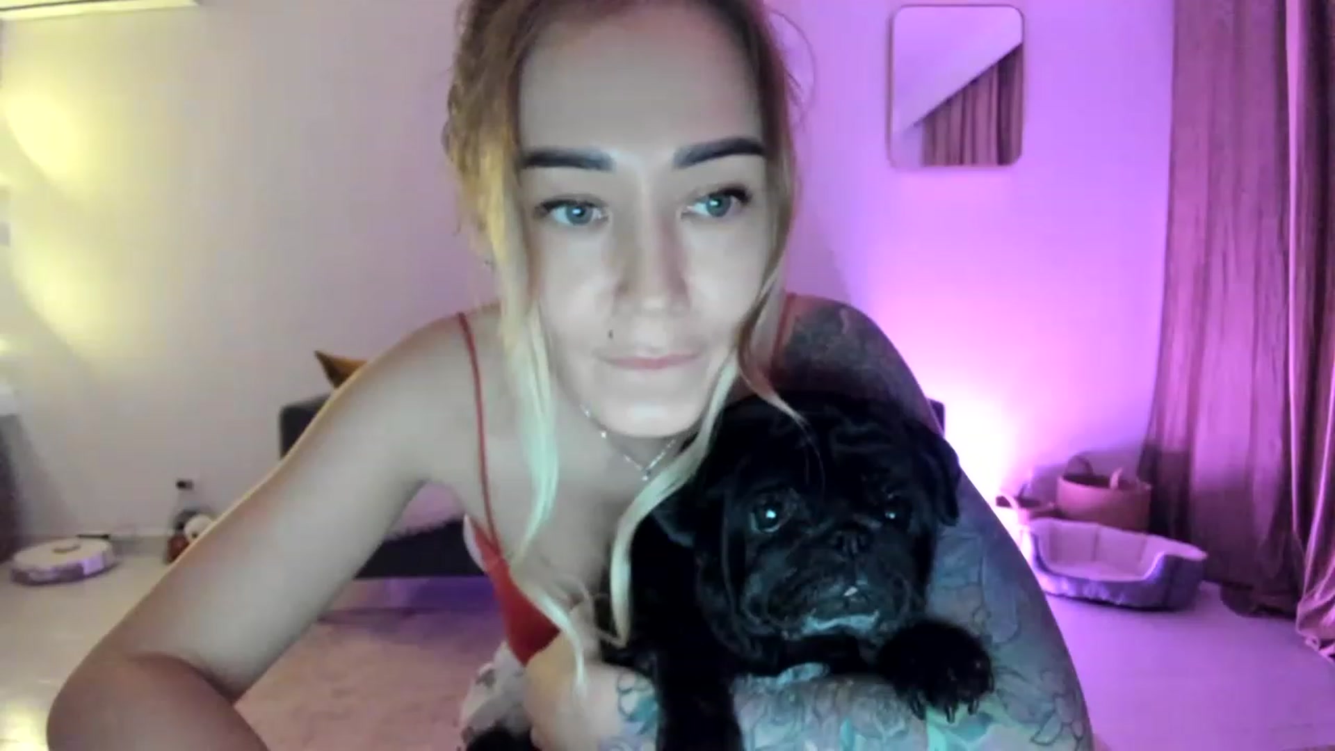 Gallery image thumbnail from AAA_Yas's myfreecams stream on, 04/08/2023, 22:12 image 5 of 20