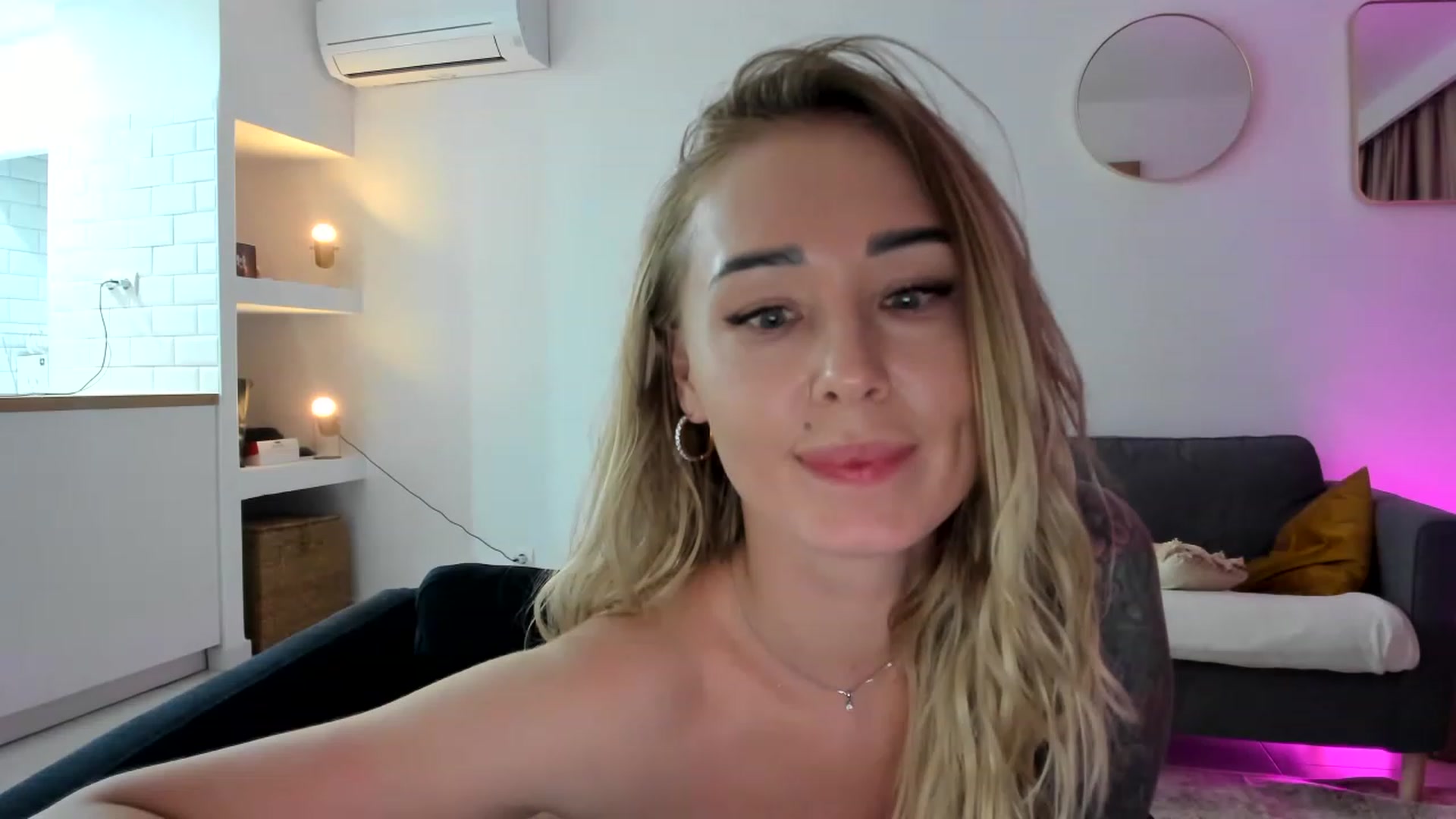 Gallery image thumbnail from AAA_Yas's myfreecams stream on, 04/14/2023, 23:31 image 1 of 20