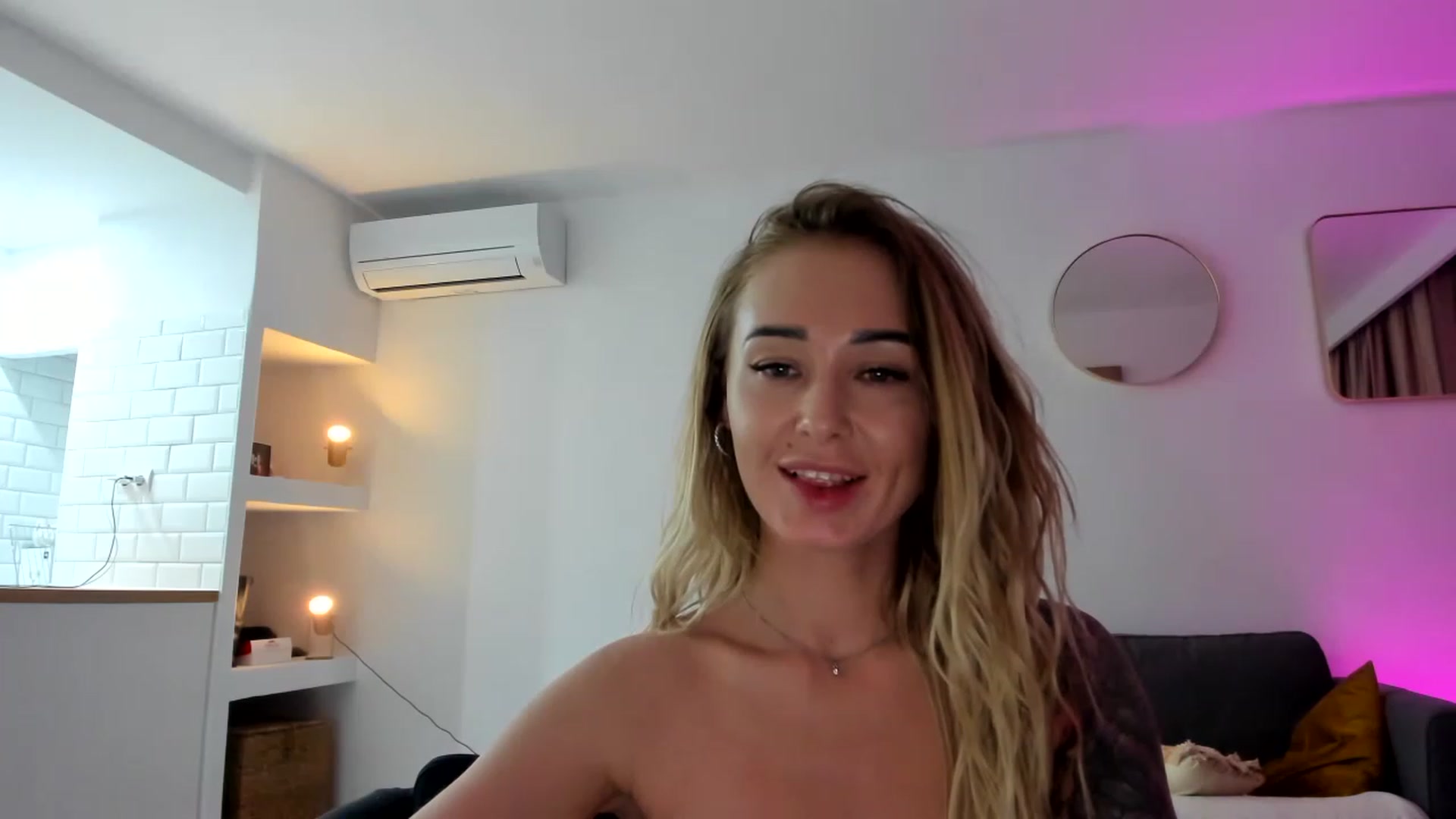 Gallery image thumbnail from AAA_Yas's myfreecams stream on, 04/14/2023, 23:31 image 5 of 20