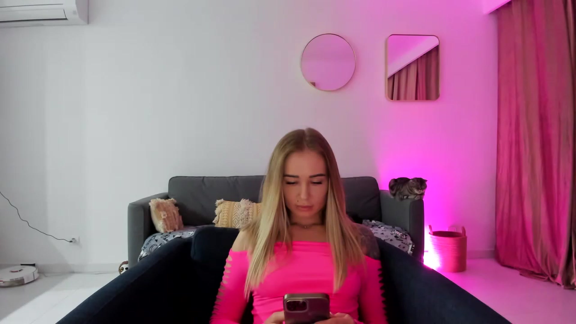 Gallery image thumbnail from AAA_Yas's myfreecams stream on, 04/19/2023, 19:18 image 5 of 20