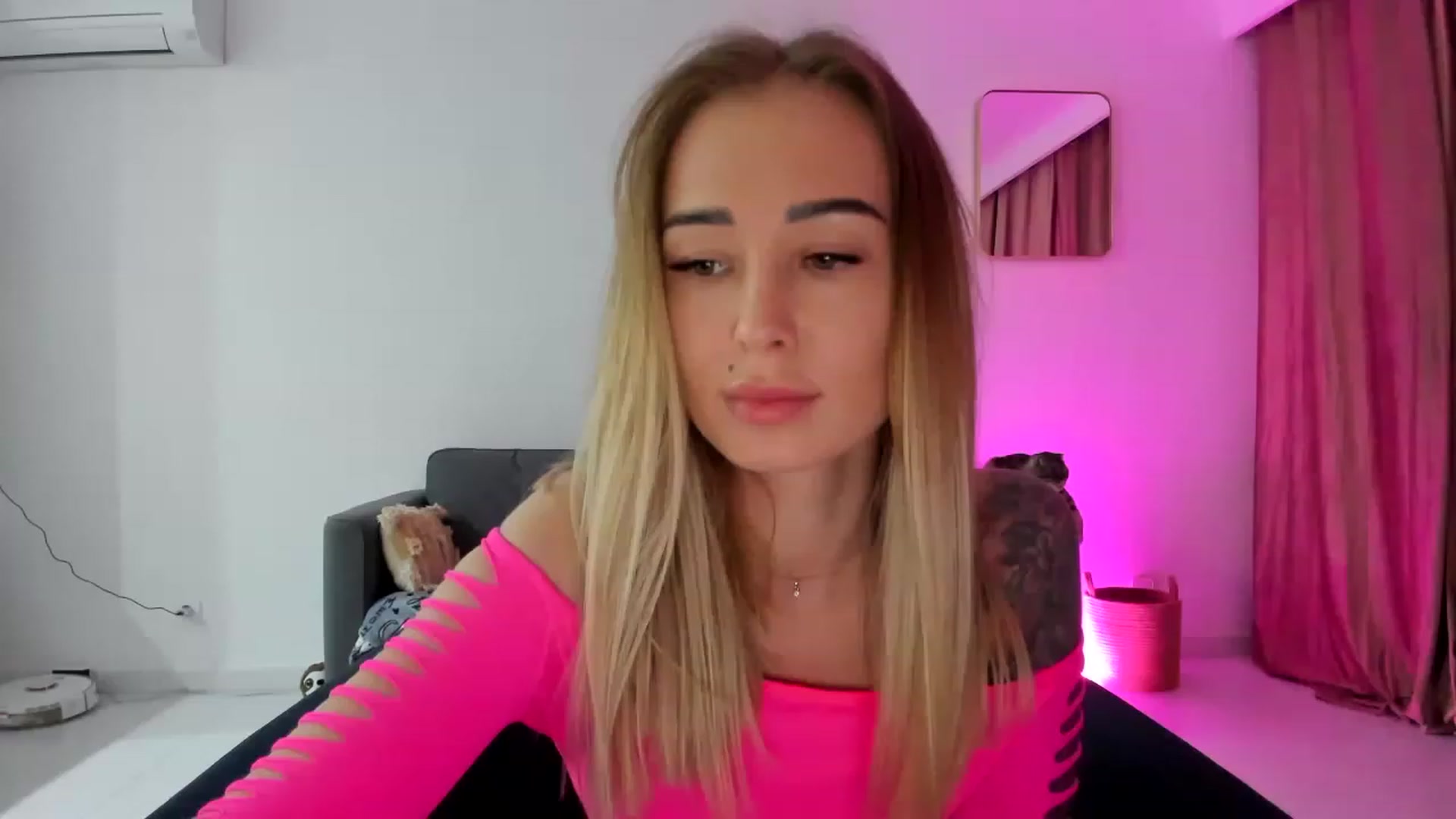 Gallery image thumbnail from AAA_Yas's myfreecams stream on, 04/19/2023, 19:18 image 17 of 20