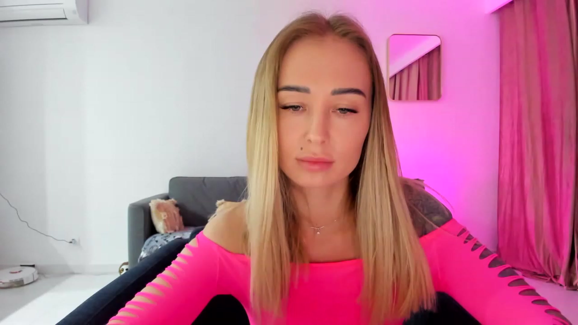 Gallery image thumbnail from AAA_Yas's myfreecams stream on, 04/19/2023, 19:18 image 13 of 20