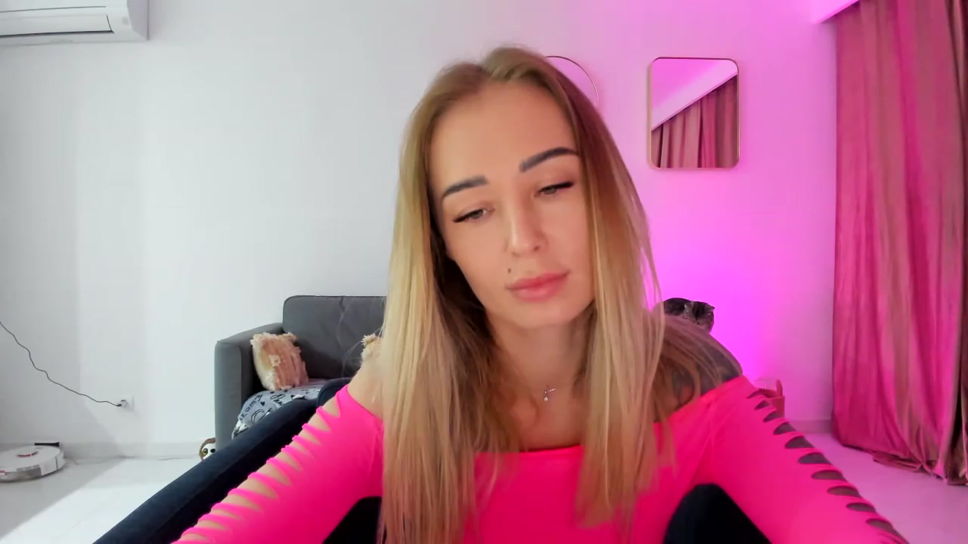Gallery image thumbnail from AAA_Yas's myfreecams stream on, 04/19/2023, 19:18 image 11 of 20
