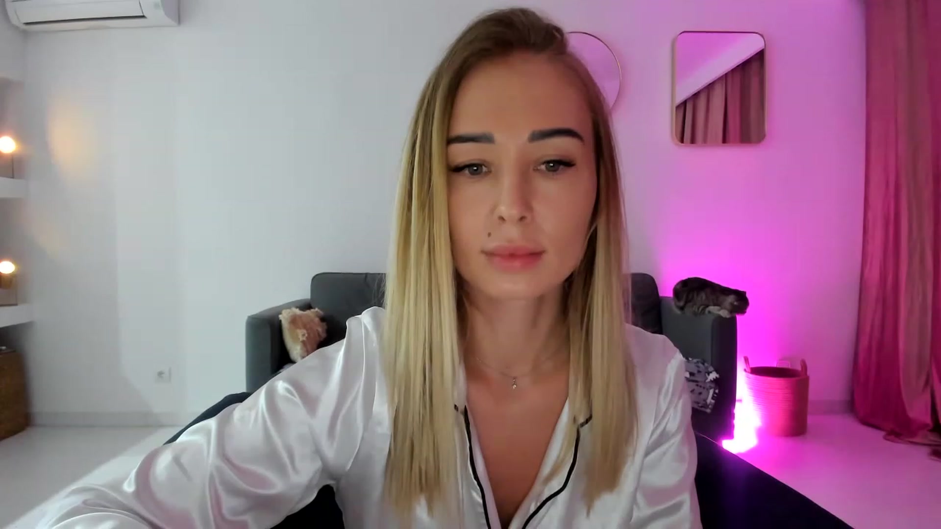 Gallery image thumbnail from AAA_Yas's myfreecams stream on, 04/19/2023, 21:43 image 10 of 20