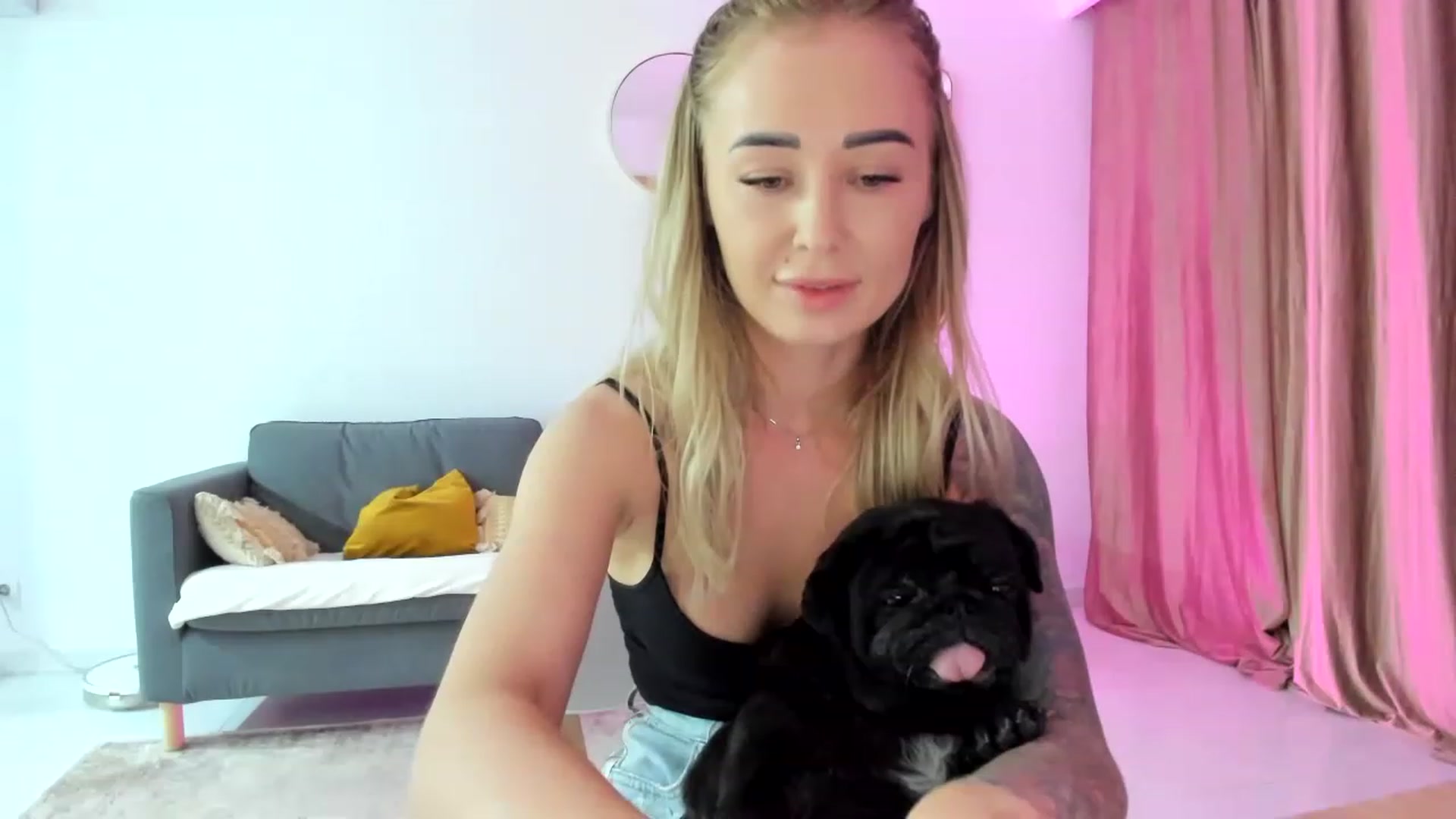 Gallery image thumbnail from AAA_Yas's myfreecams stream on, 04/22/2023, 24:59 image 6 of 20