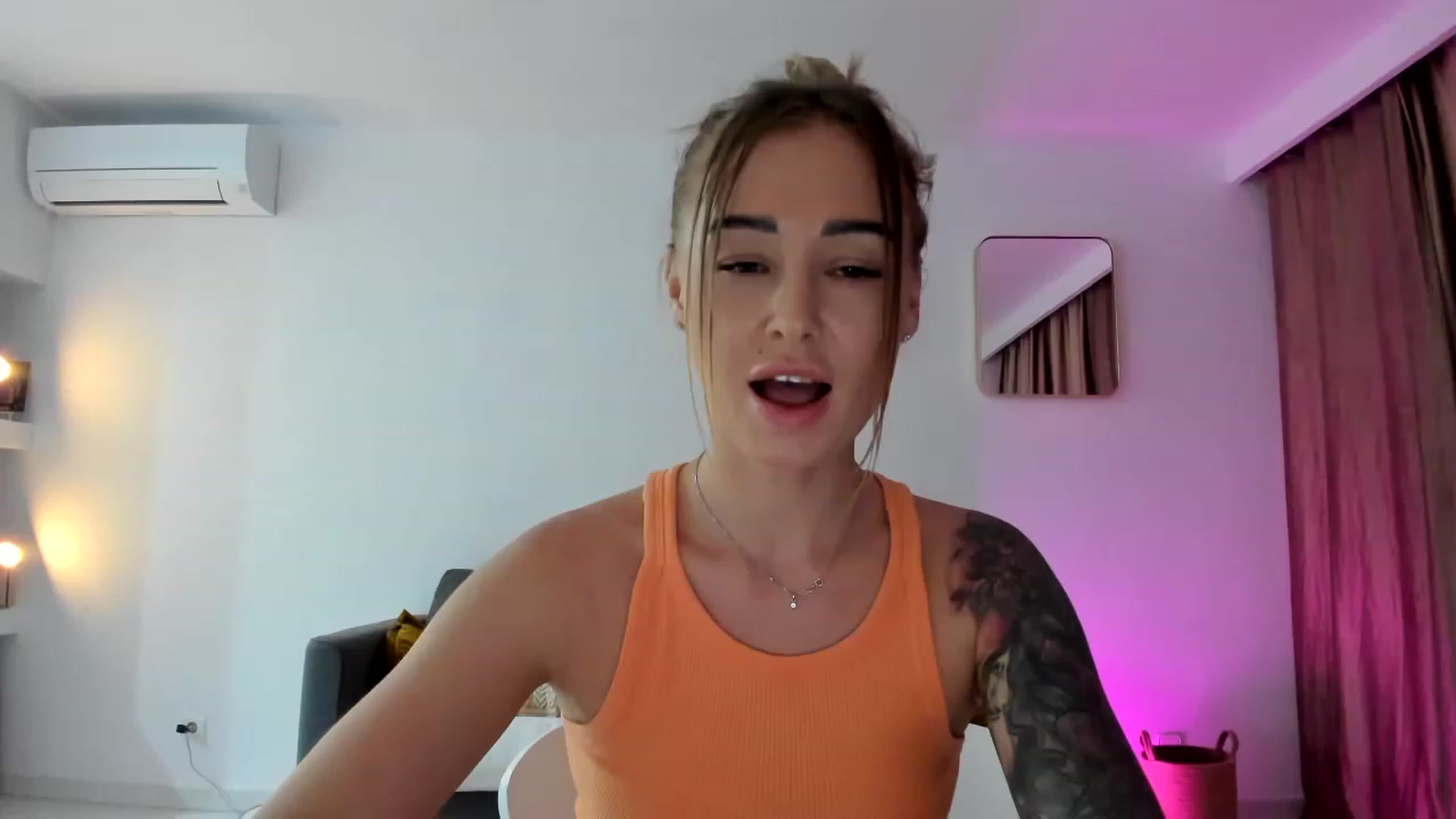 Gallery image thumbnail from AAA_Yas's myfreecams stream on, 05/10/2023, 22:04 image 6 of 20