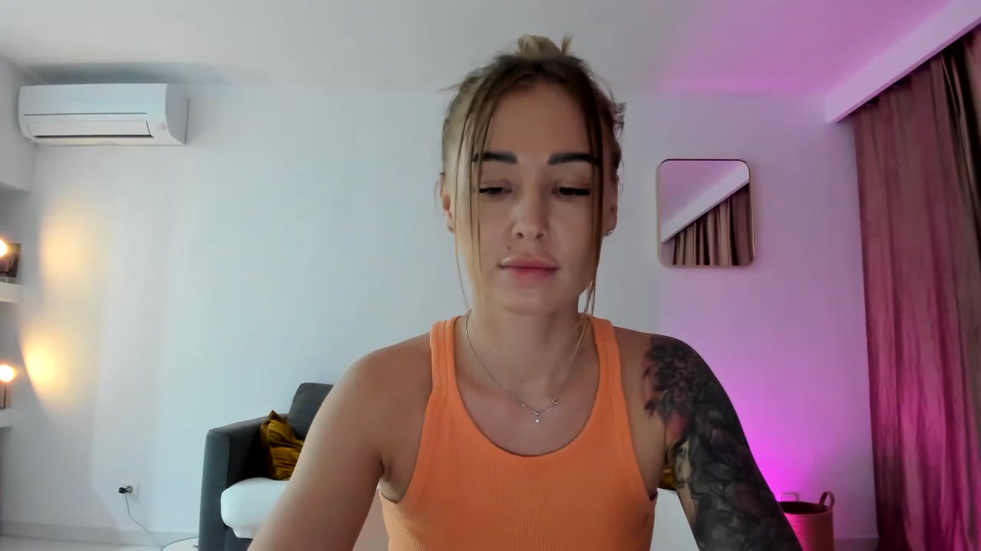 Gallery image thumbnail from AAA_Yas's myfreecams stream on, 05/10/2023, 22:04 image 4 of 20