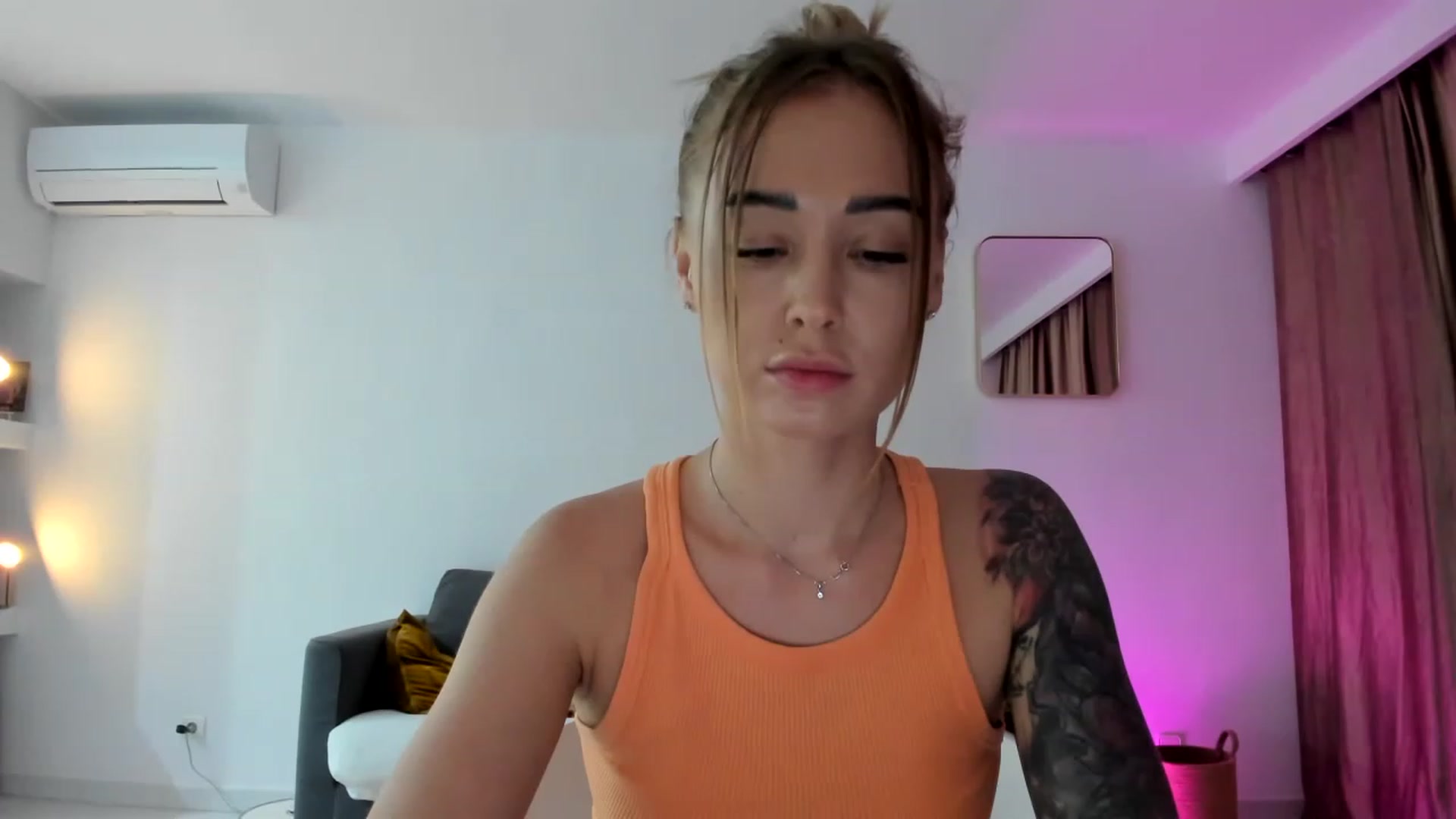 Gallery image thumbnail from AAA_Yas's myfreecams stream on, 05/10/2023, 22:04 image 2 of 20