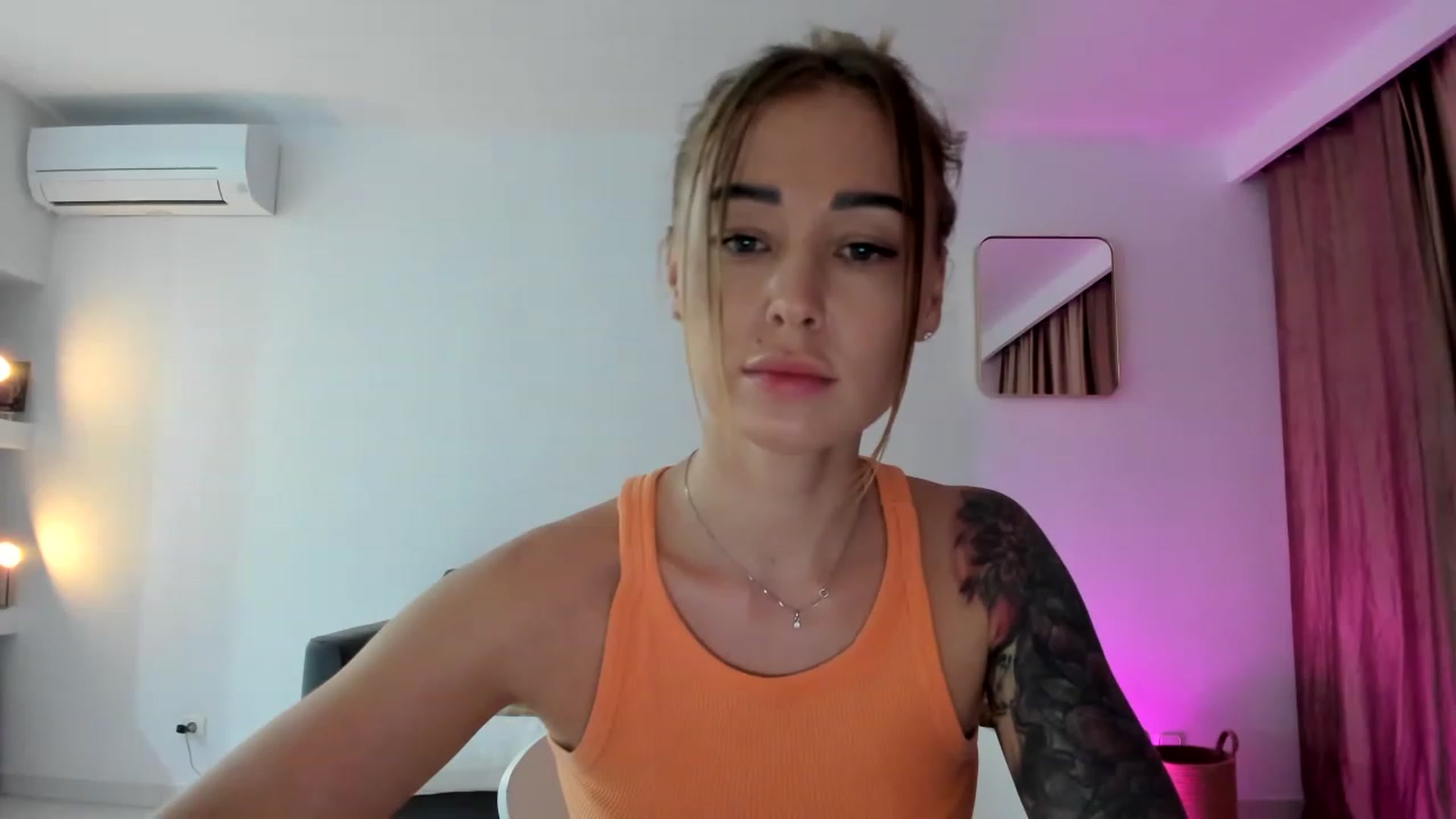 Gallery image thumbnail from AAA_Yas's myfreecams stream on, 05/10/2023, 22:04 image 3 of 20