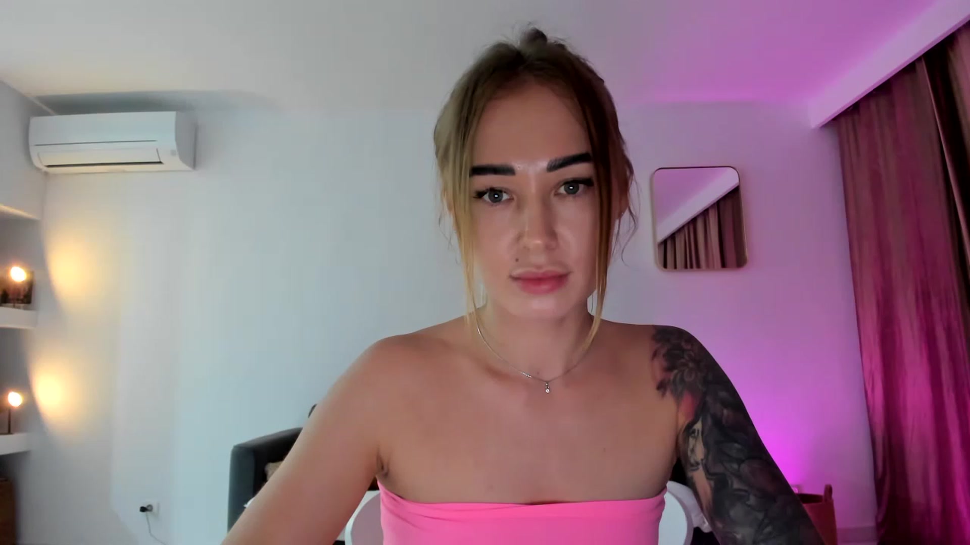 Gallery image thumbnail from AAA_Yas's myfreecams stream on, 05/13/2023, 24:06 image 20 of 20