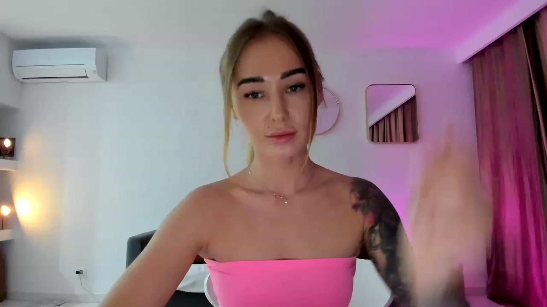 Gallery image thumbnail from AAA_Yas's myfreecams stream on, 05/13/2023, 24:06 image 6 of 20
