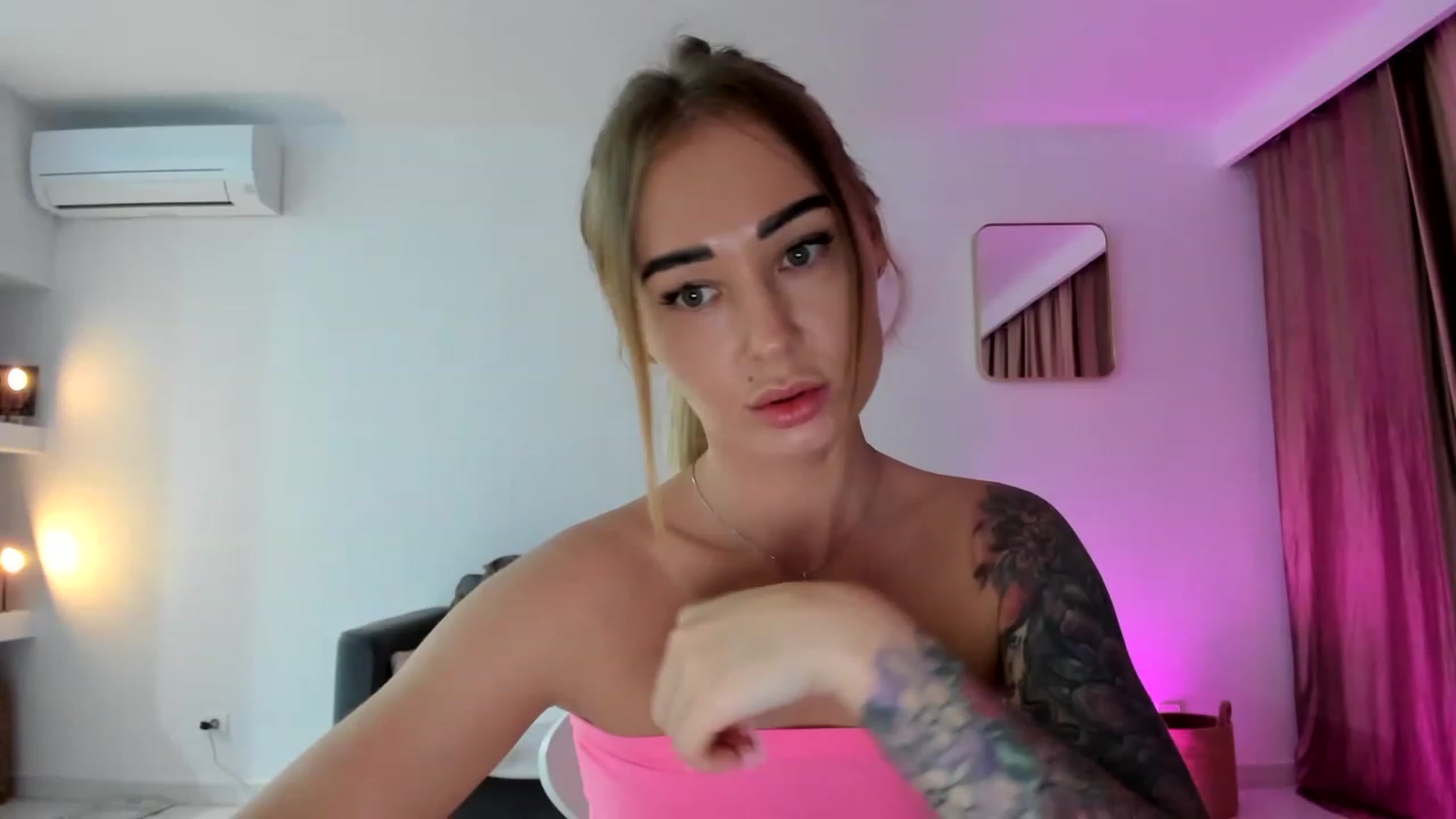 Gallery image thumbnail from AAA_Yas's myfreecams stream on, 05/13/2023, 24:06 image 4 of 20