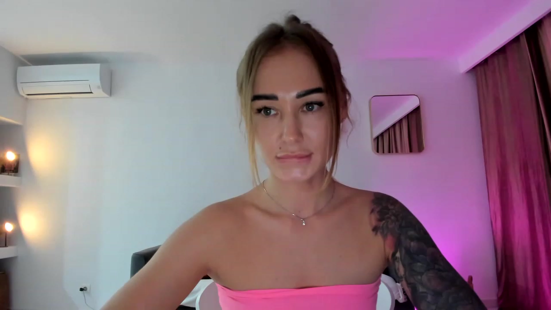 Gallery image thumbnail from AAA_Yas's myfreecams stream on, 05/13/2023, 24:06 image 19 of 20