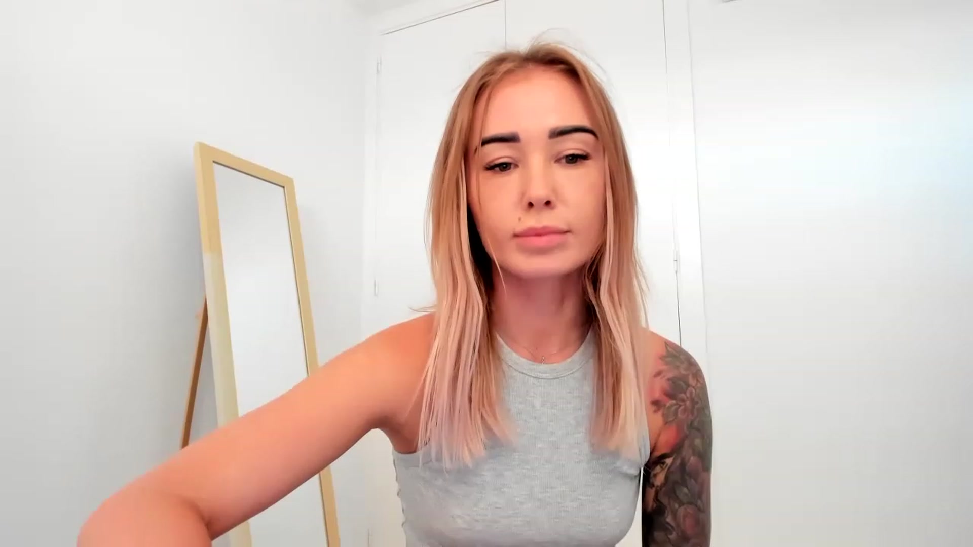Gallery image thumbnail from AAA_Yas's myfreecams stream on, 06/24/2023, 18:41 image 17 of 20