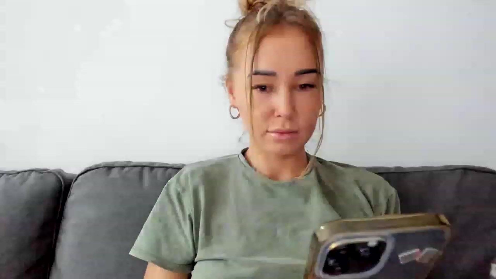 Gallery image thumbnail from AAA_Yas's myfreecams stream on, 06/28/2023, 23:00 image 5 of 20