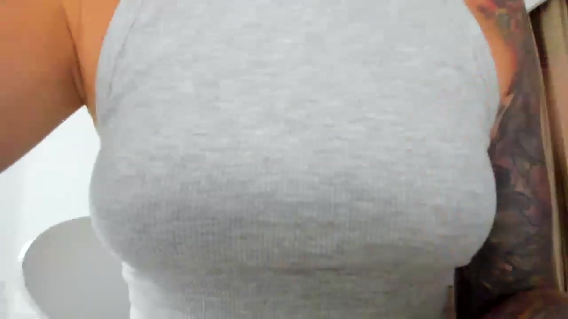 Gallery image thumbnail from AAA_Yas's myfreecams stream on, 07/07/2023, 20:04 image 5 of 20