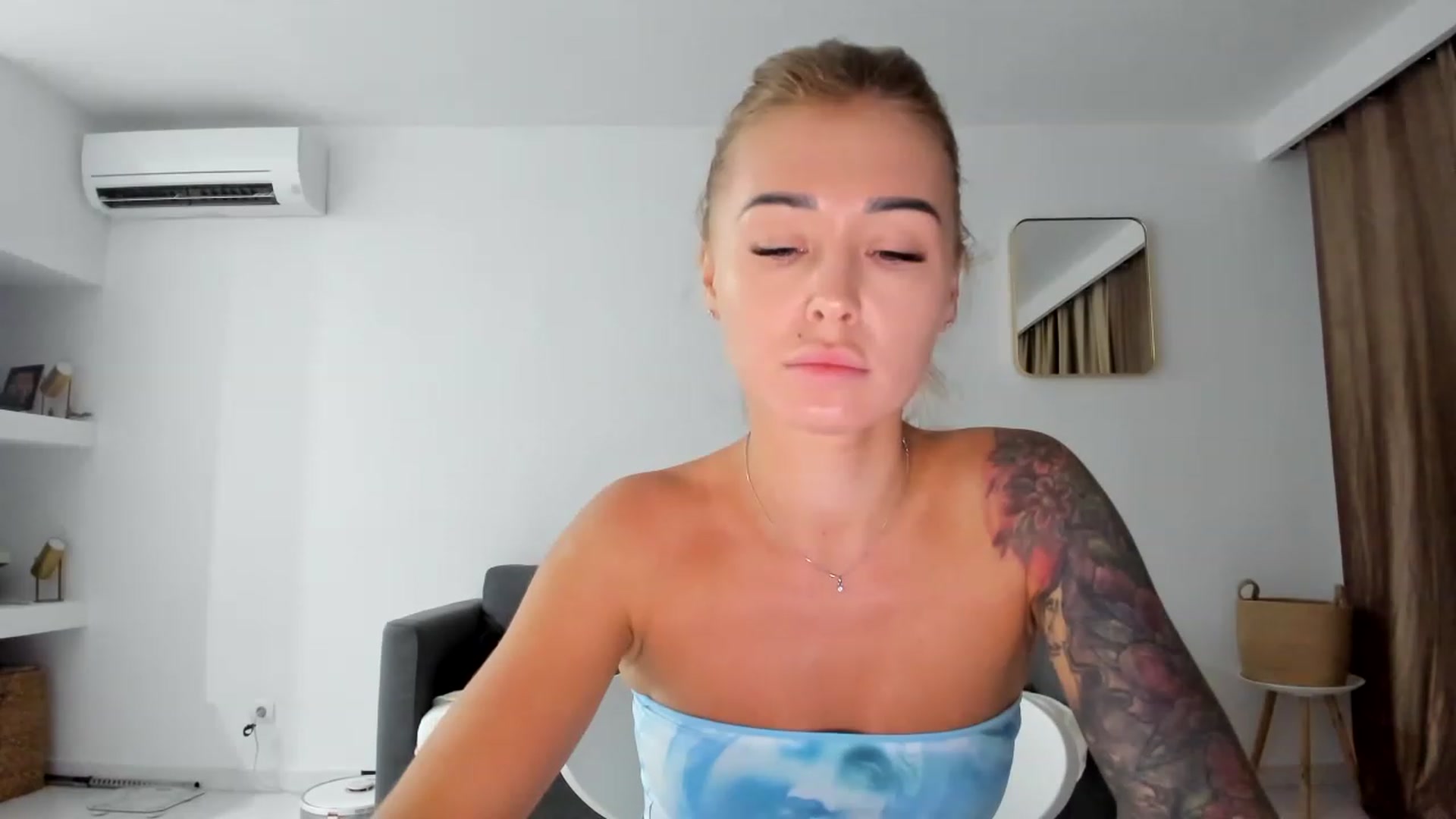 Gallery image thumbnail from AAA_Yas's myfreecams stream on, 07/08/2023, 22:15 image 6 of 20