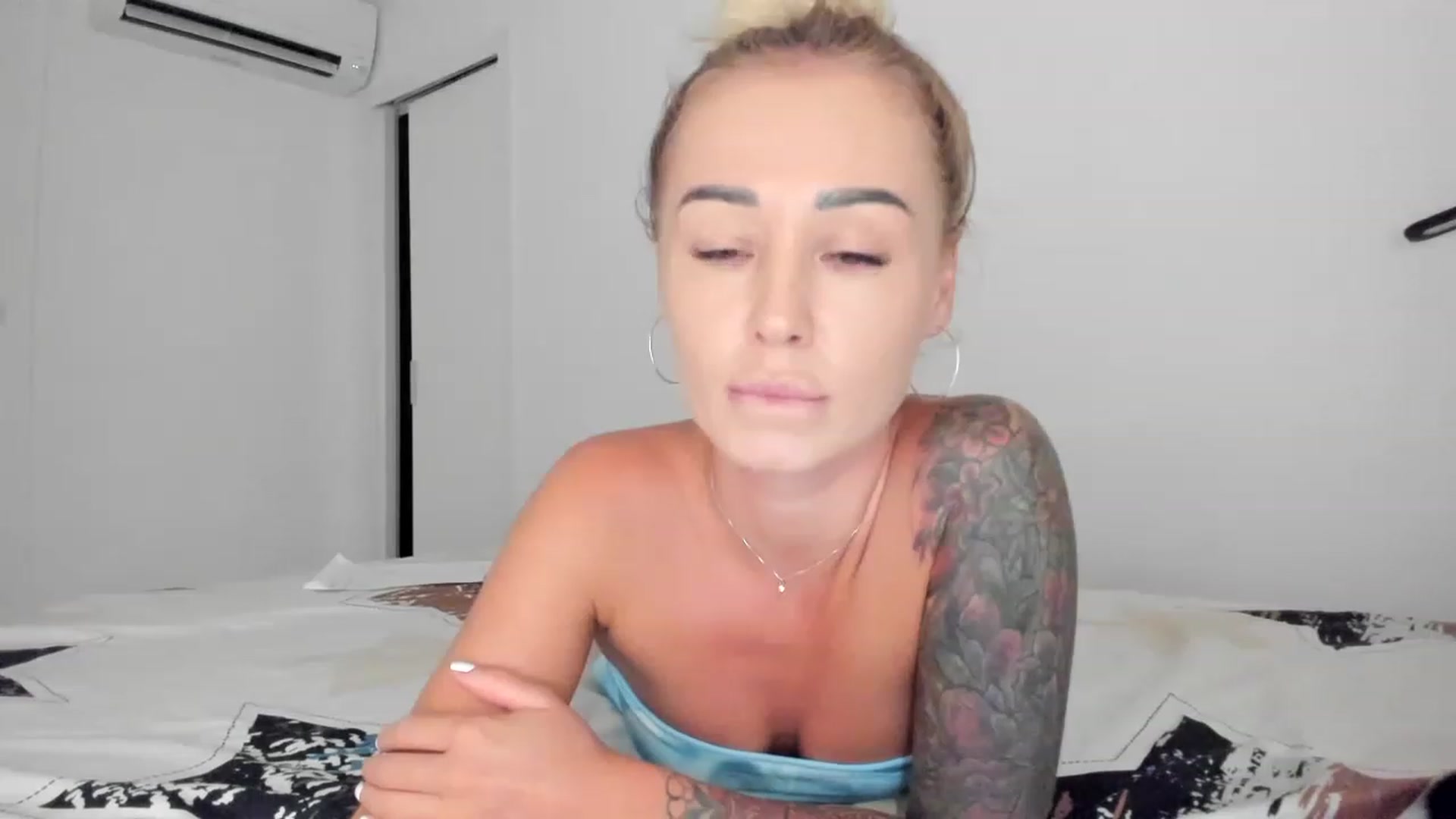 Gallery image thumbnail from AAA_Yas's myfreecams stream on, 07/19/2023, 21:39 image 2 of 20