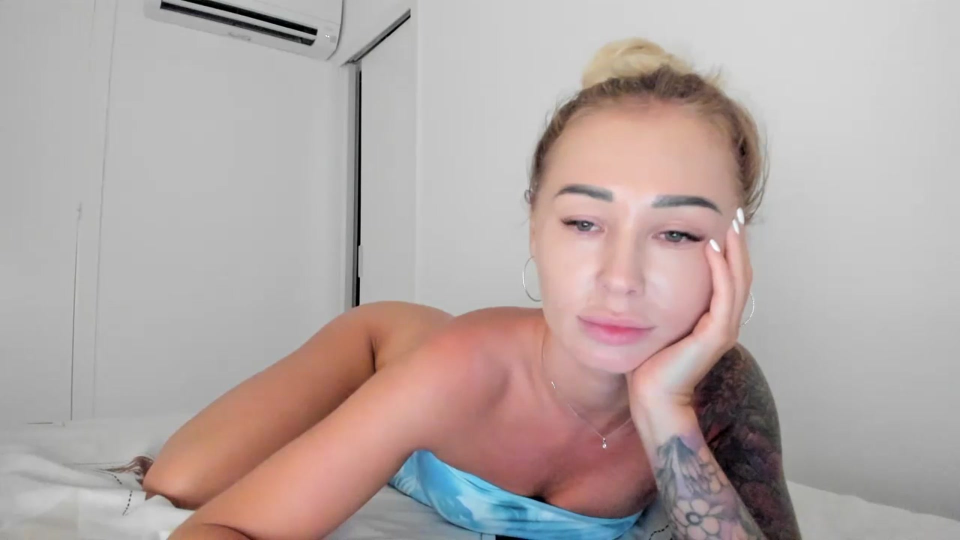 Gallery image thumbnail from AAA_Yas's myfreecams stream on, 07/19/2023, 23:15 image 15 of 20