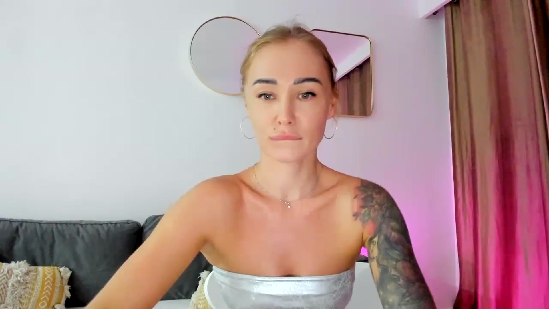 Gallery image thumbnail from AAA_Yas's myfreecams stream on, 08/05/2023, 20:58 image 6 of 20