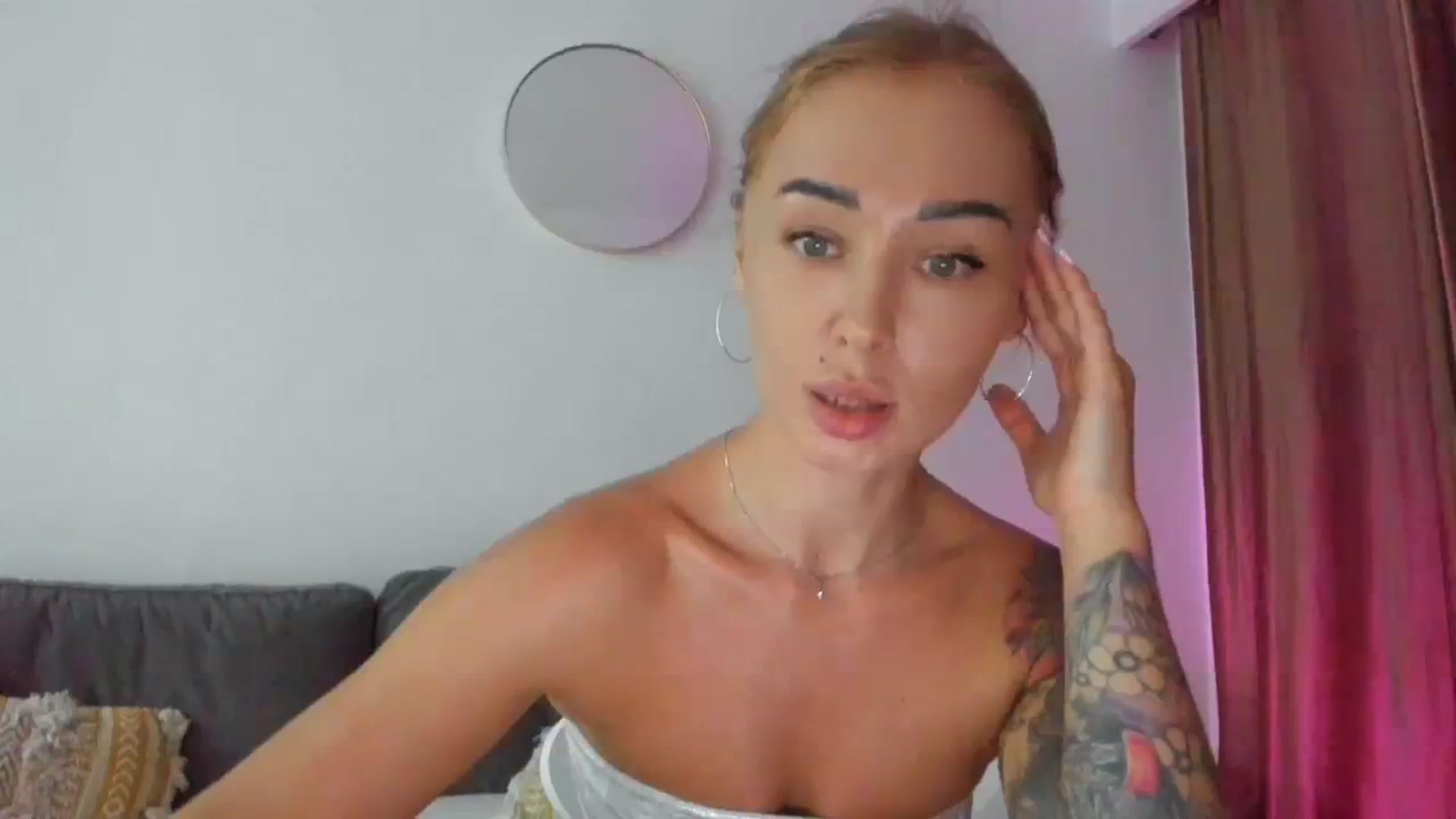 Gallery image thumbnail from AAA_Yas's myfreecams stream on, 08/05/2023, 20:58 image 11 of 20