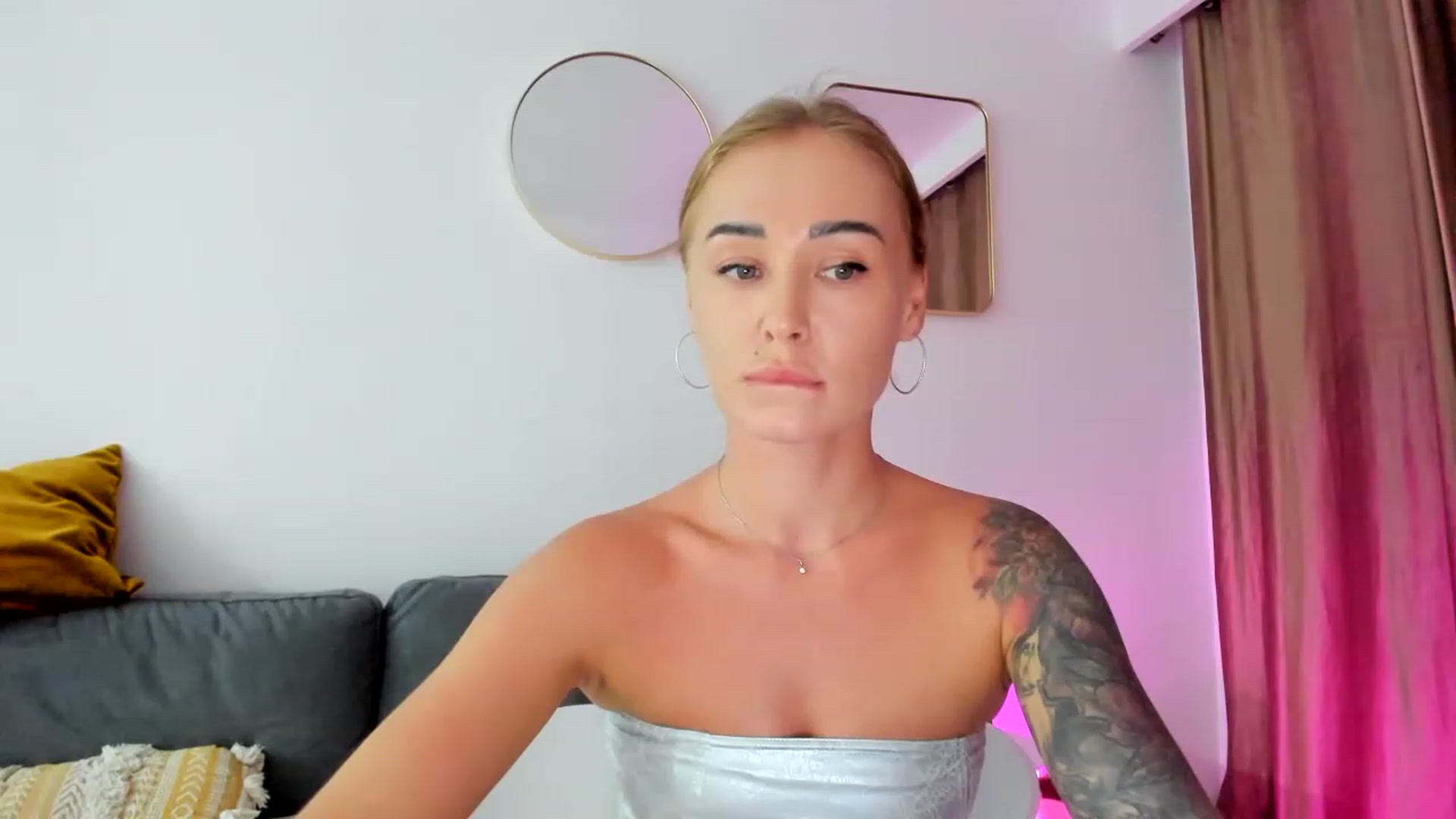 Gallery image thumbnail from AAA_Yas's myfreecams stream on, 08/05/2023, 23:16 image 11 of 20