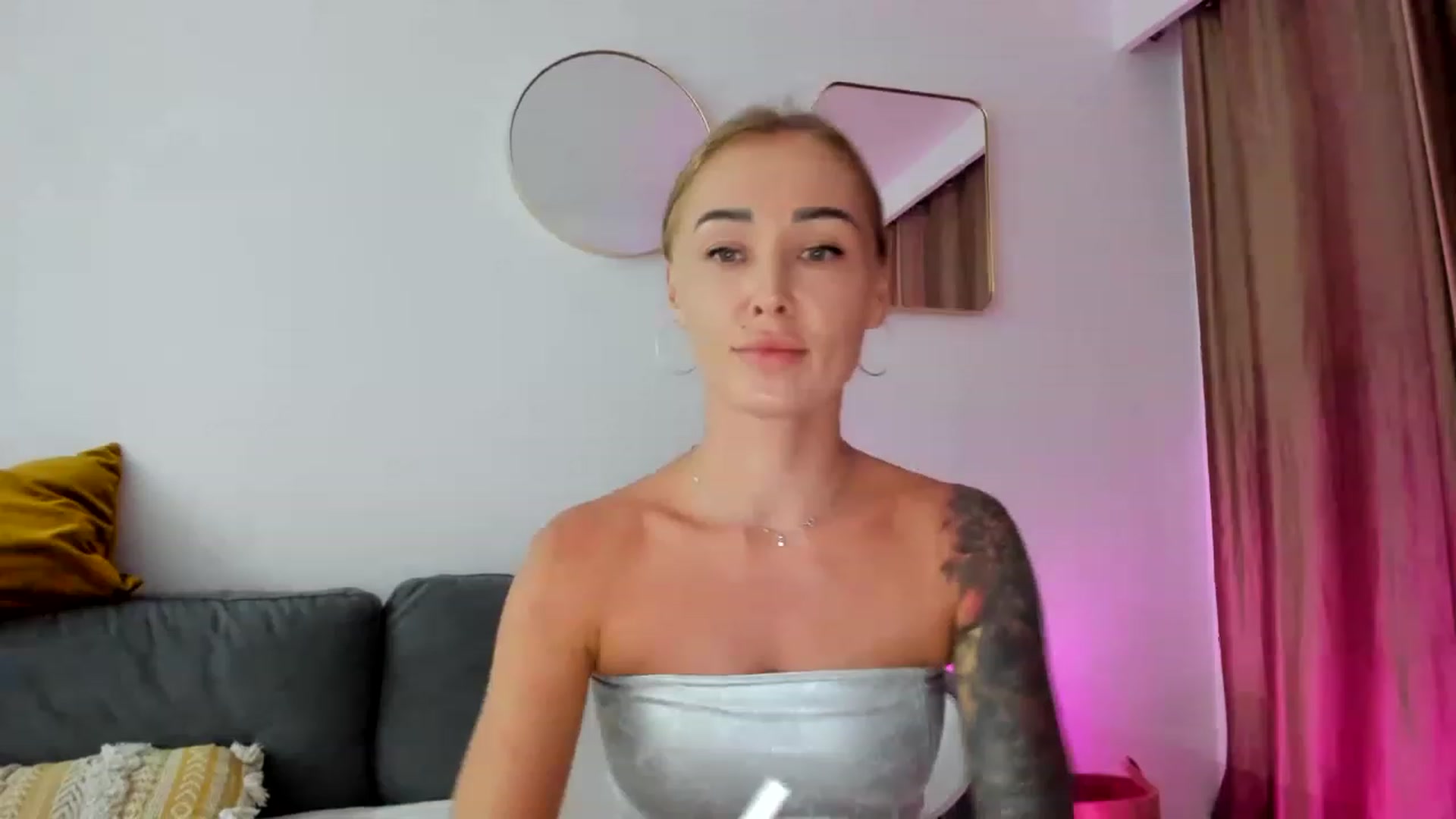 Gallery image thumbnail from AAA_Yas's myfreecams stream on, 08/05/2023, 23:16 image 6 of 20