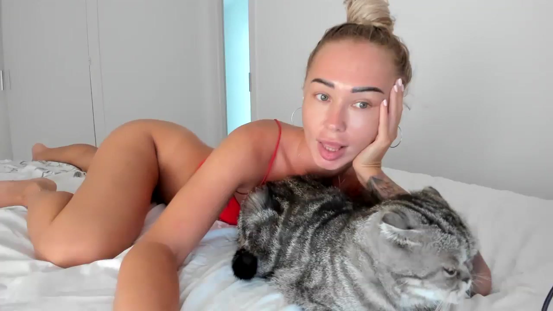 Gallery image thumbnail from AAA_Yas's myfreecams stream on, 08/10/2023, 18:31 image 19 of 20