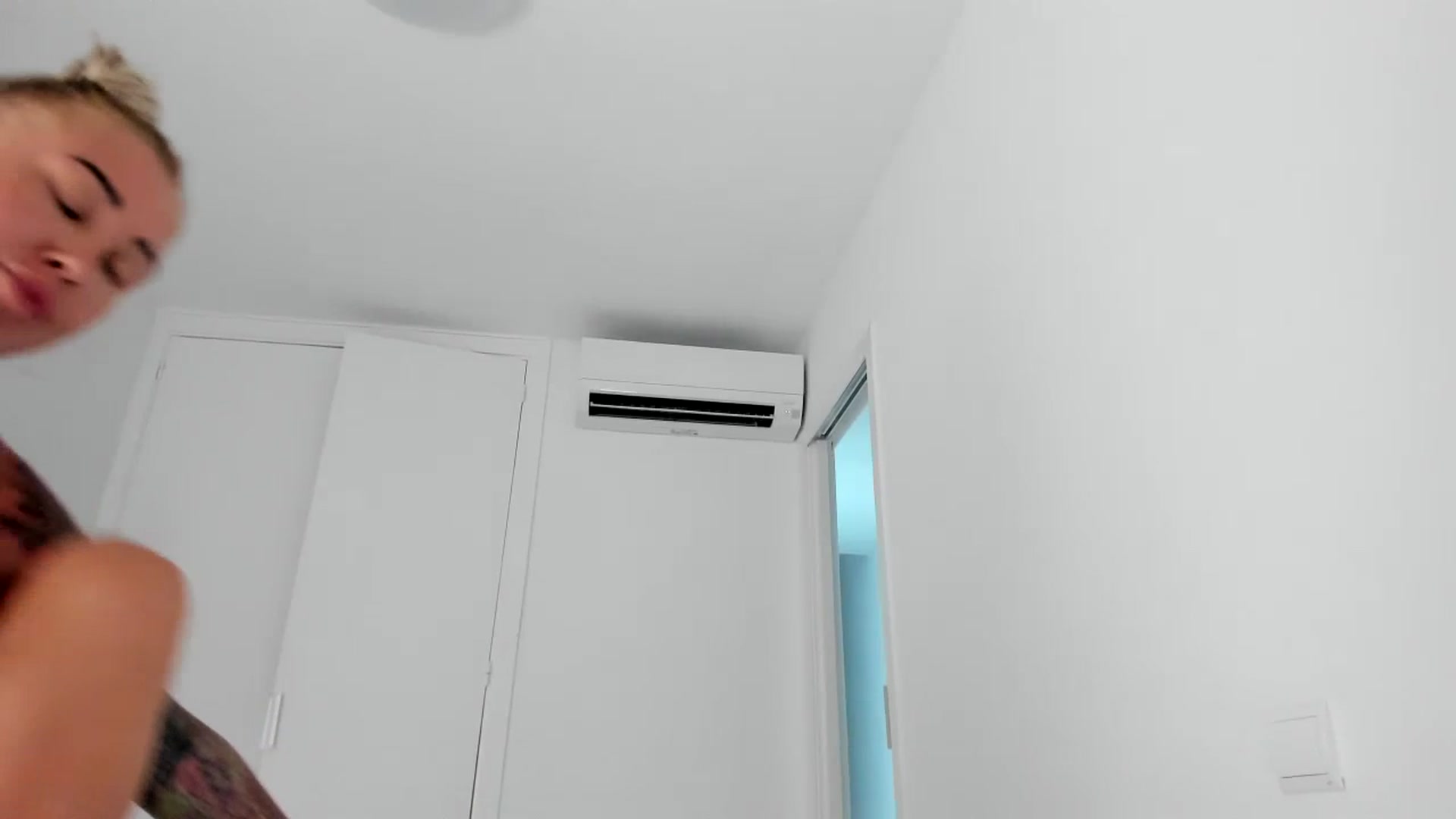 Gallery image thumbnail from AAA_Yas's myfreecams stream on, 08/10/2023, 19:30 image 8 of 20