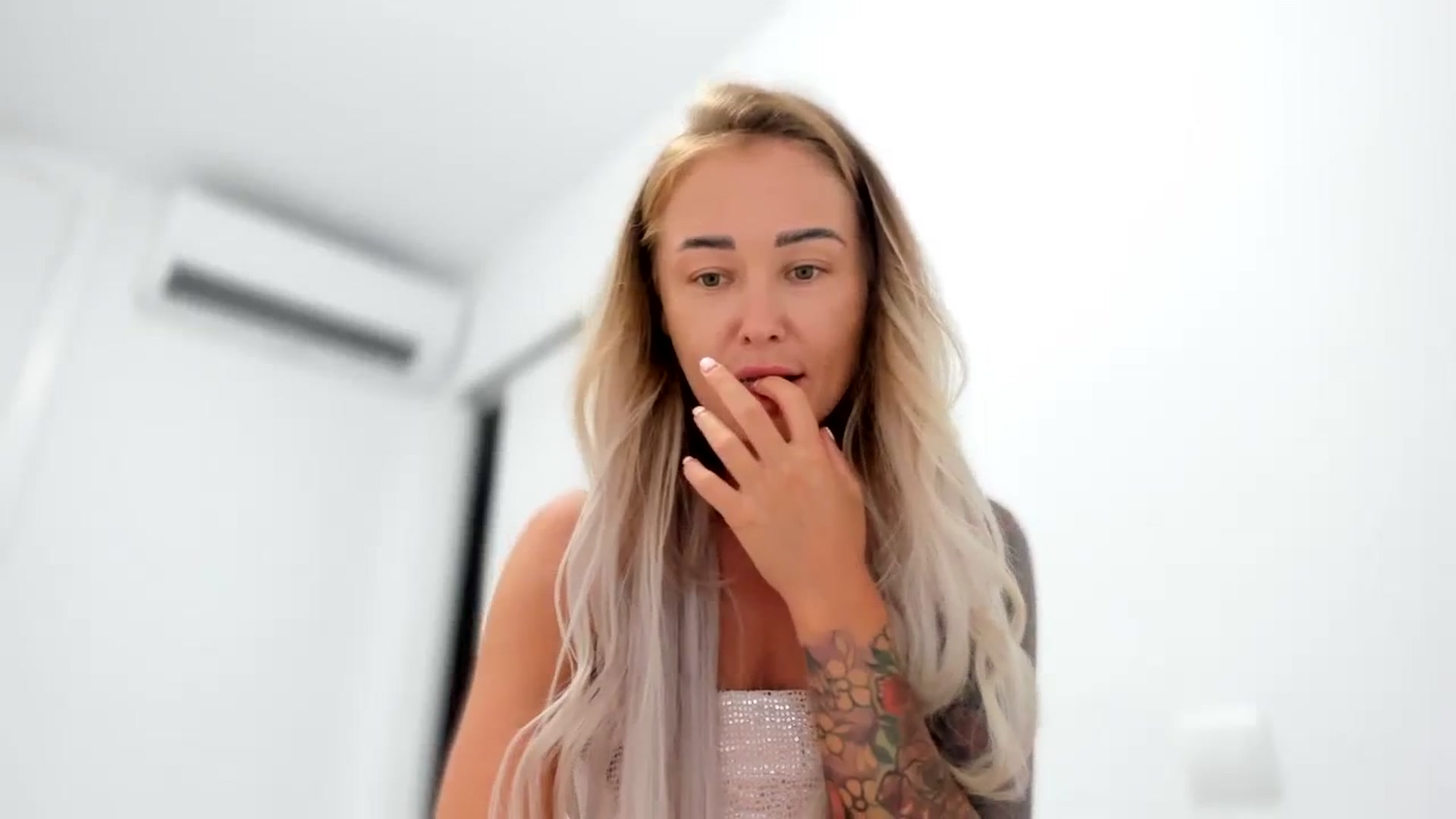 Gallery image thumbnail from AAA_Yas's myfreecams stream on, 08/19/2023, 21:56 image 11 of 20