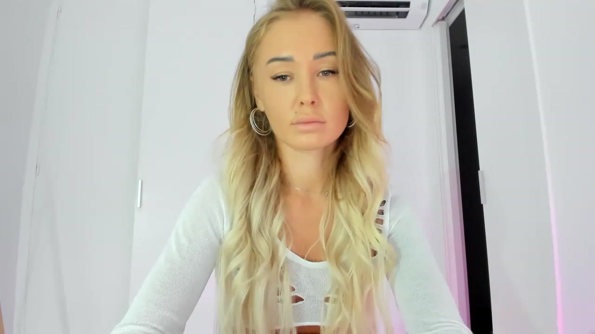 Gallery image thumbnail from AAA_Yas's myfreecams stream on, 08/26/2023, 20:29 image 2 of 20