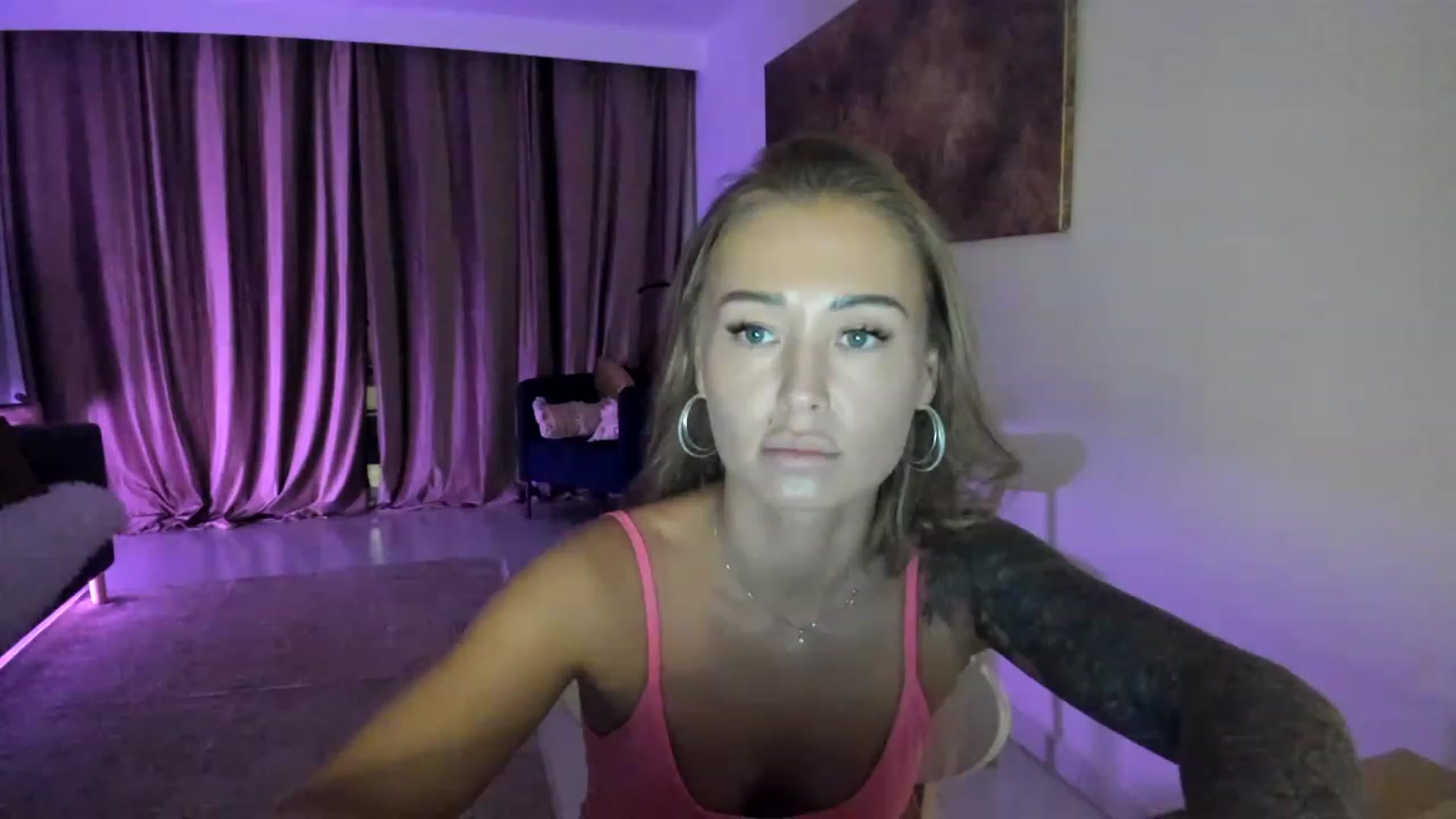 Gallery image thumbnail from AAA_Yas's myfreecams stream on, 08/30/2023, 21:17 image 14 of 20