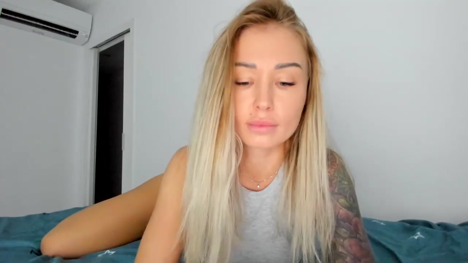 Gallery image thumbnail from AAA_Yas's myfreecams stream on, 10/07/2023, 21:10 image 1 of 20