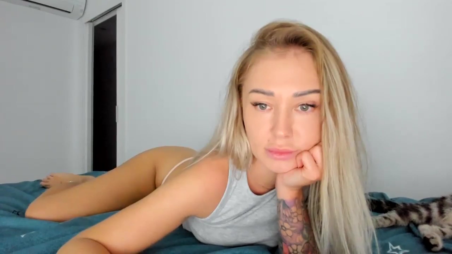 Gallery image thumbnail from AAA_Yas's myfreecams stream on, 10/07/2023, 21:34 image 2 of 20