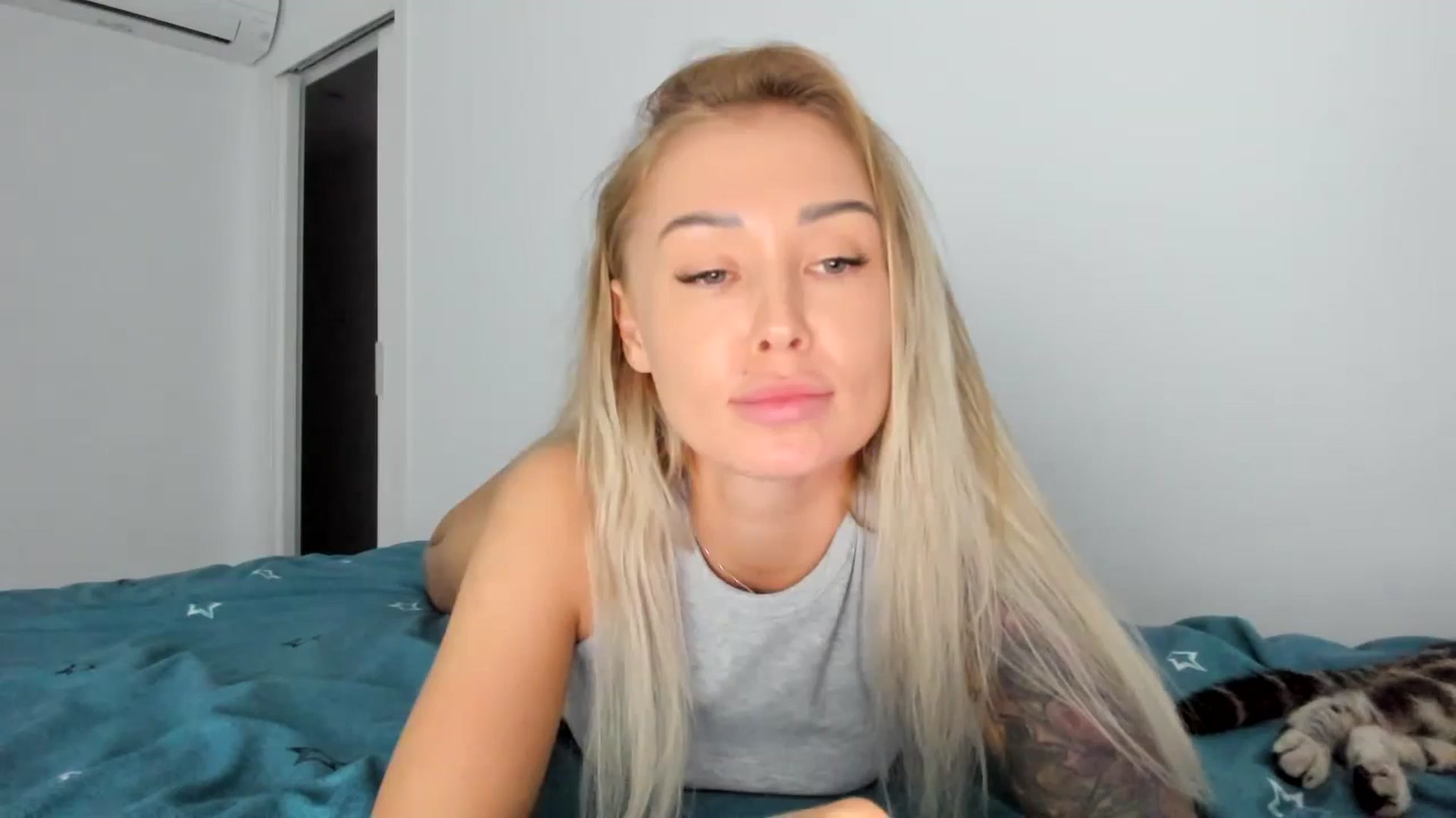 Gallery image thumbnail from AAA_Yas's myfreecams stream on, 10/07/2023, 21:34 image 12 of 20